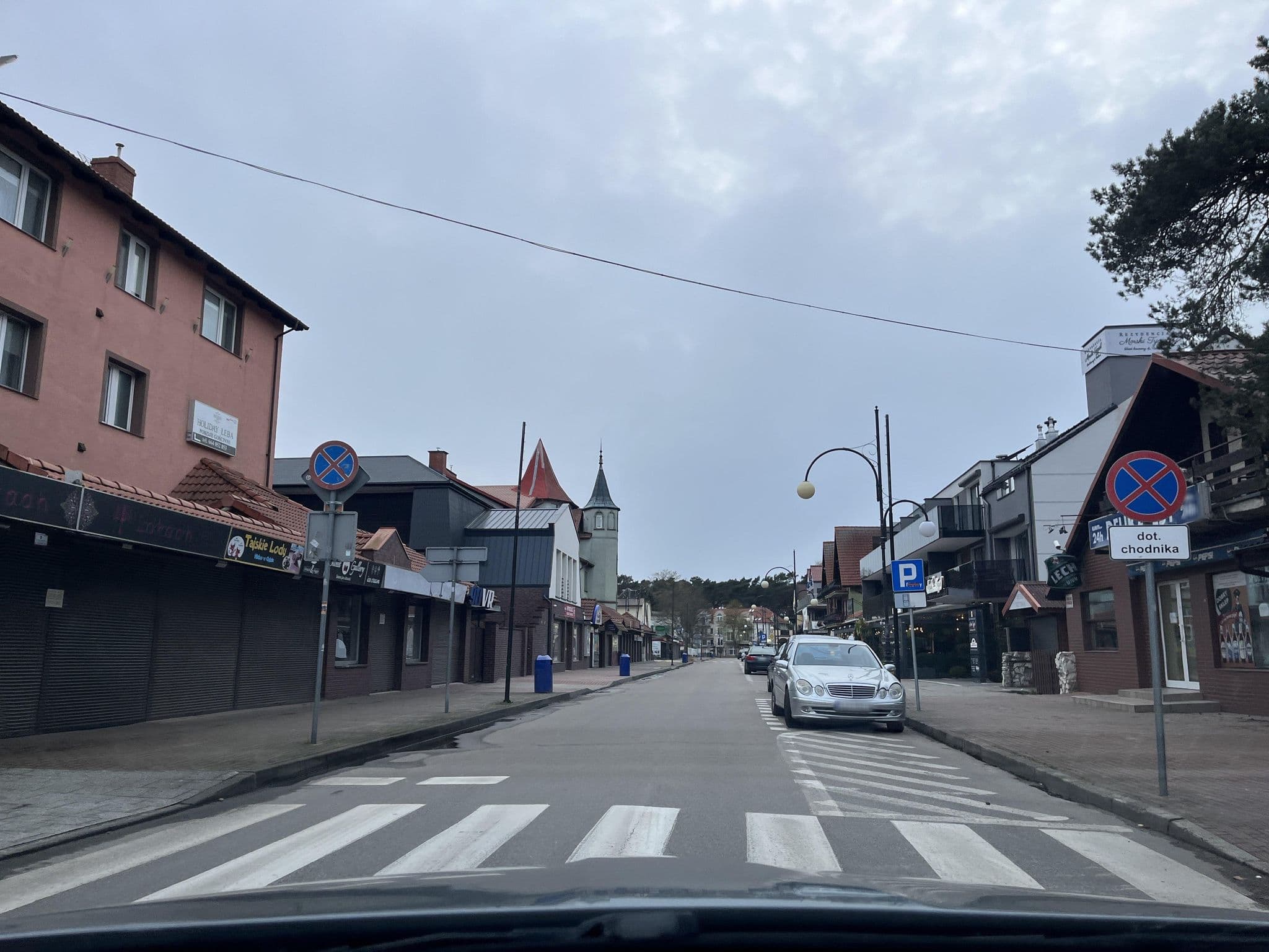 Street view near Rezydencja Morski Tygiel, Łeba — © ptks (CC BY-SA · Mapillary)