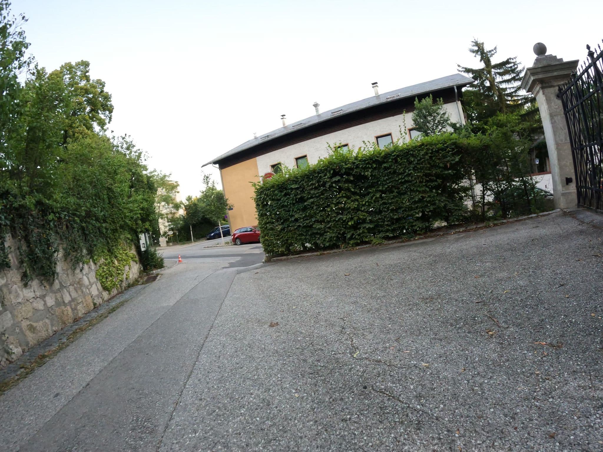 Street view near Pension Helenental, Baden — © erias (CC BY-SA · Mapillary)