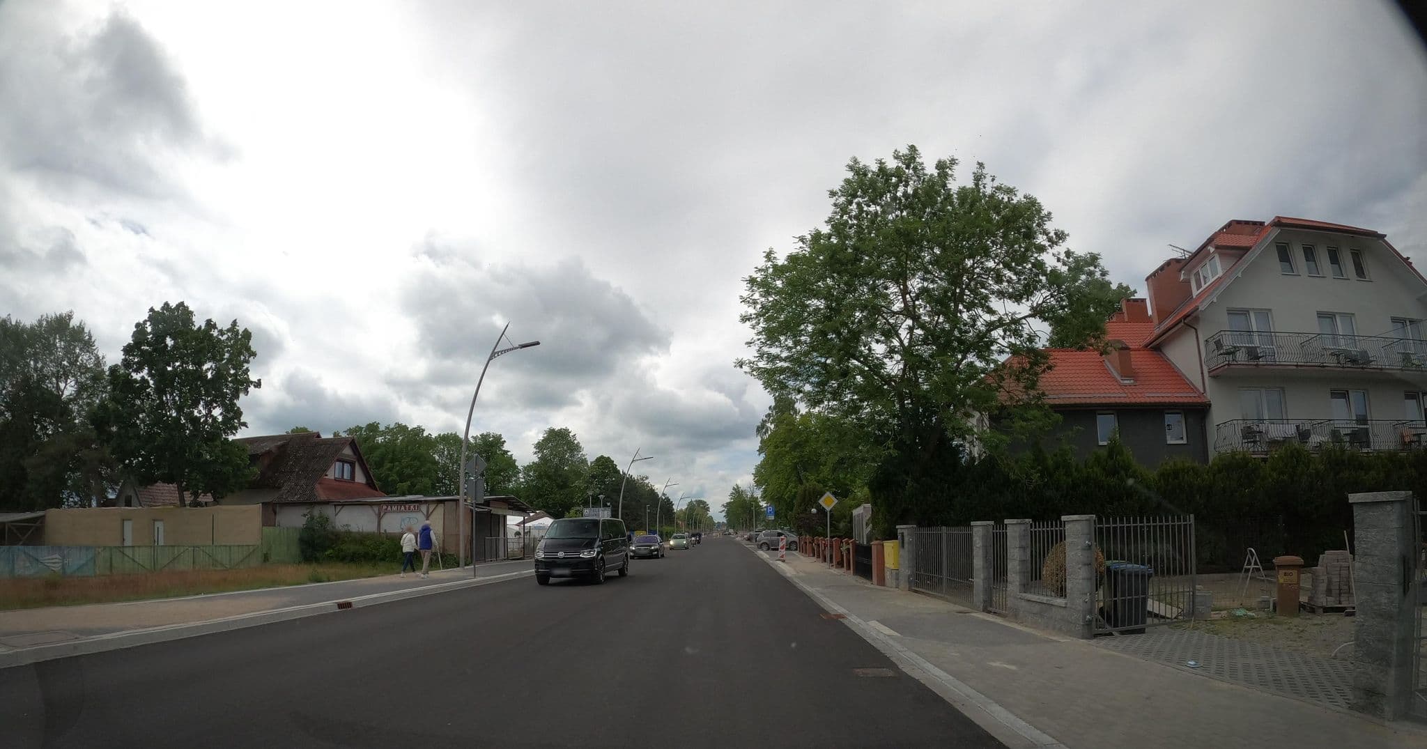 Street view near Biały Dworek Kubów, Mielno — © masterofnoroad (CC BY-SA · Mapillary)