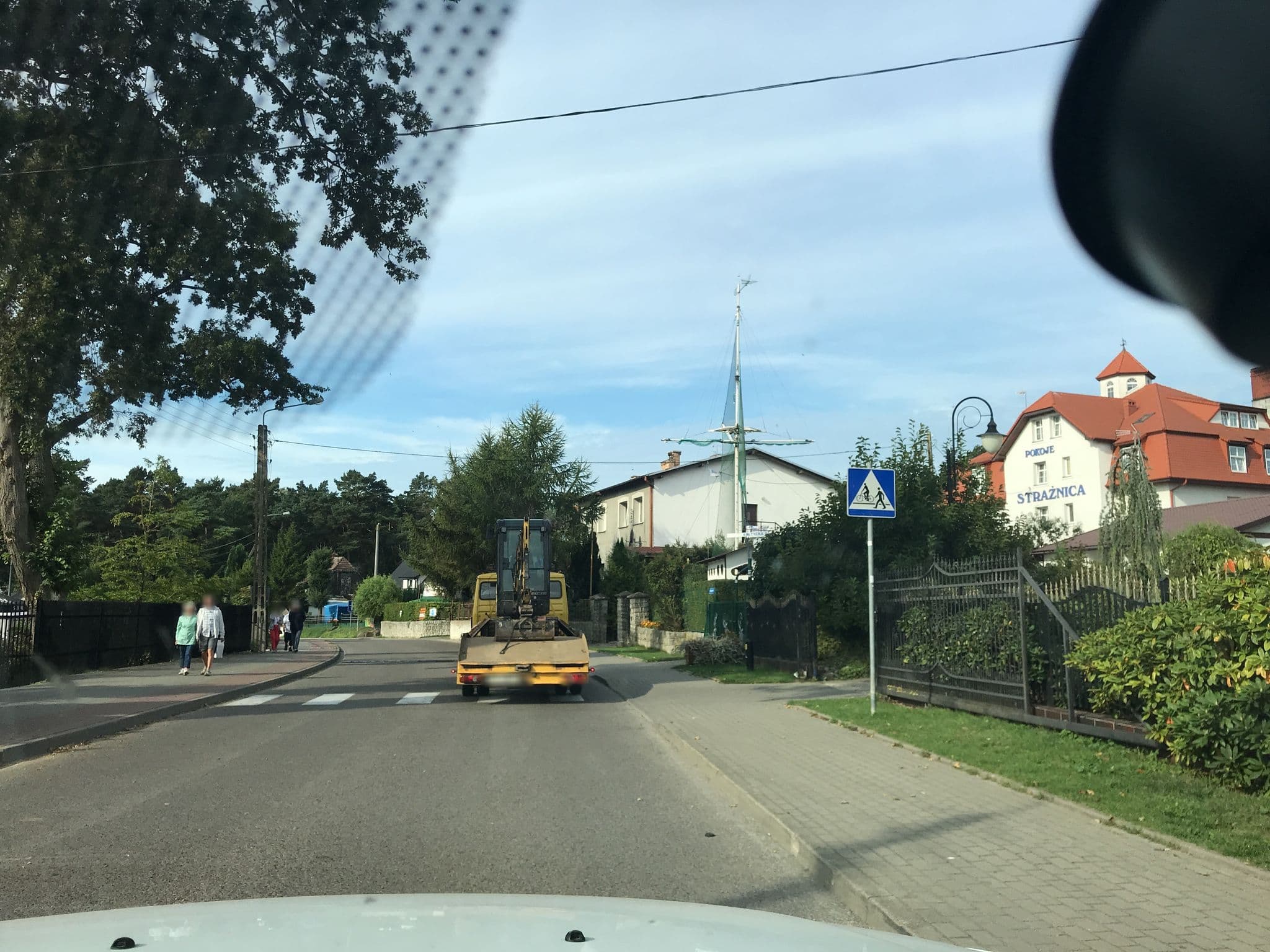 Street view near Ośrodek Wczasowo-Rehabilitacyjny, Darłówko — © wandan (CC BY-SA · Mapillary)