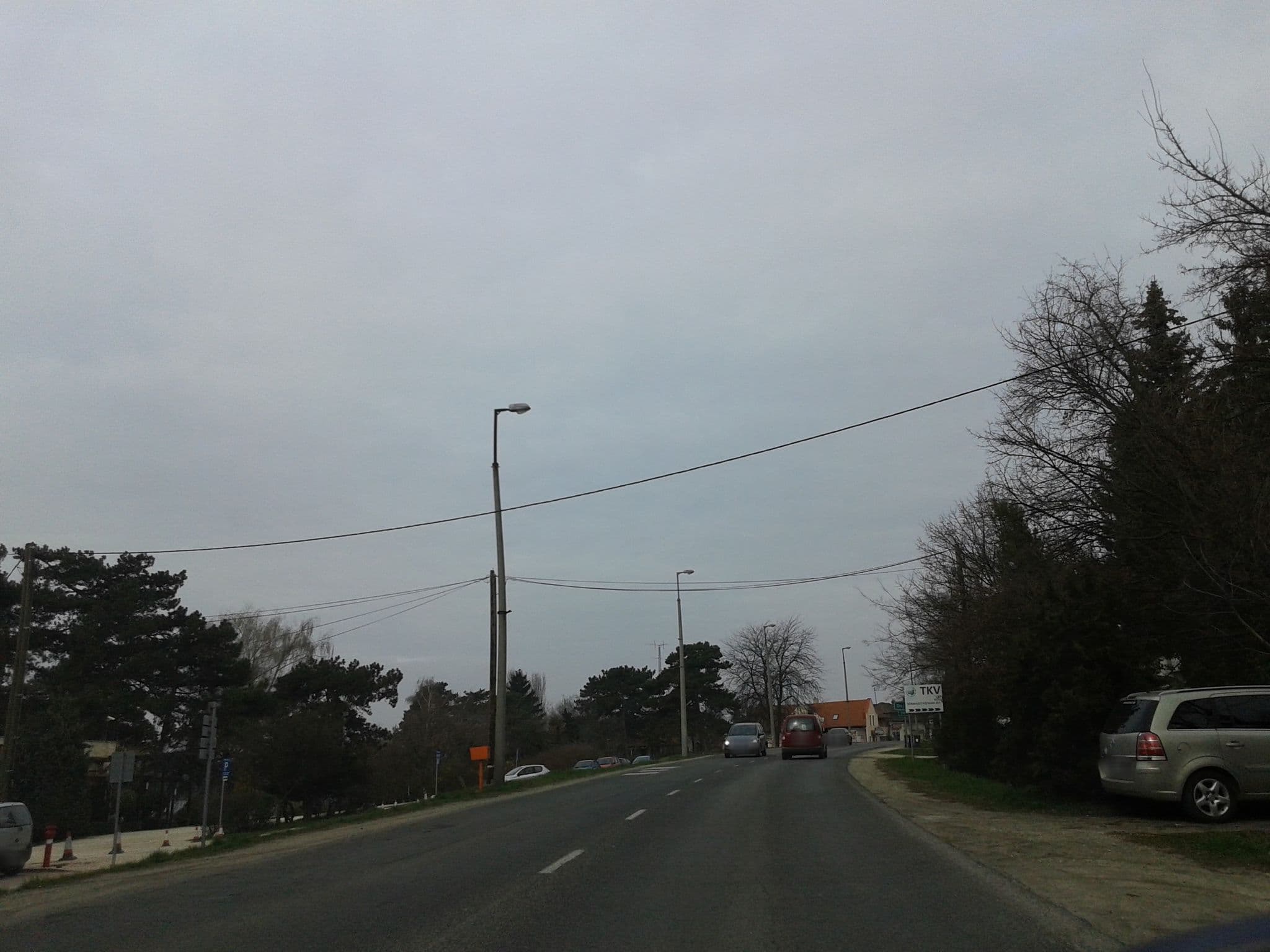 Street view near Tata Panzió, Tata — © esandorhu (CC BY-SA · Mapillary)