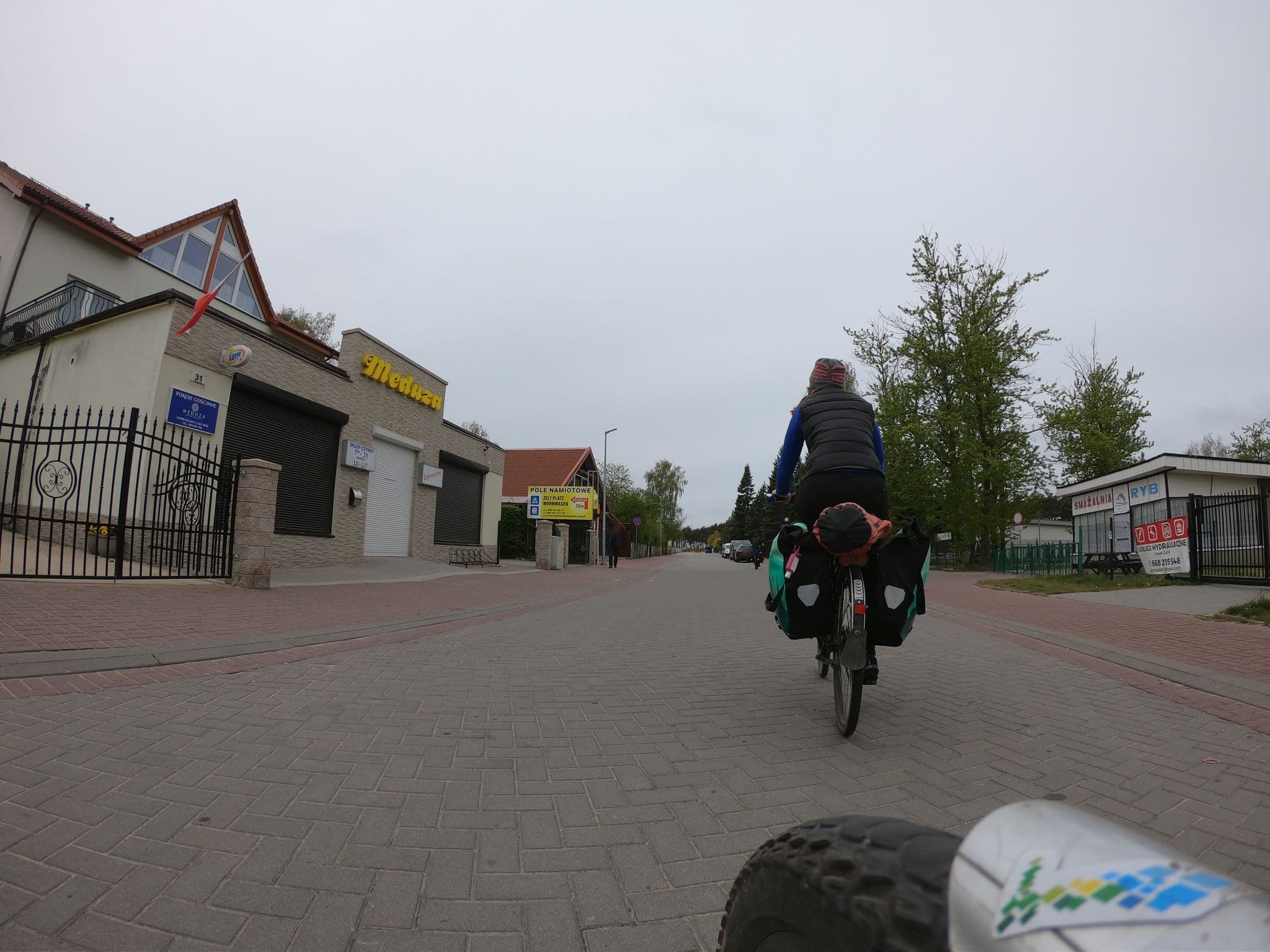 Street view near Wynajem Pokoi Leszek Kruszewski, Ustka — © masterofnoroad (CC BY-SA · Mapillary)