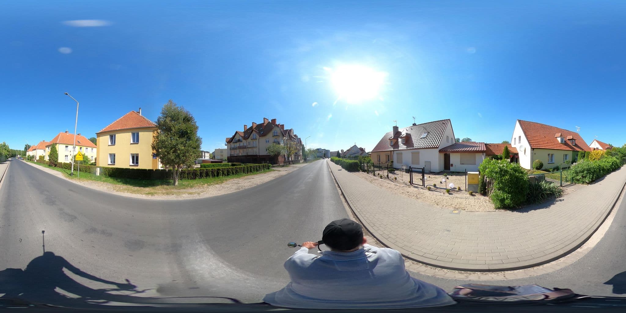 Street view near Brey Maria. Kwatery prywatne, Mielno — © masterofnoroad (CC BY-SA · Mapillary)