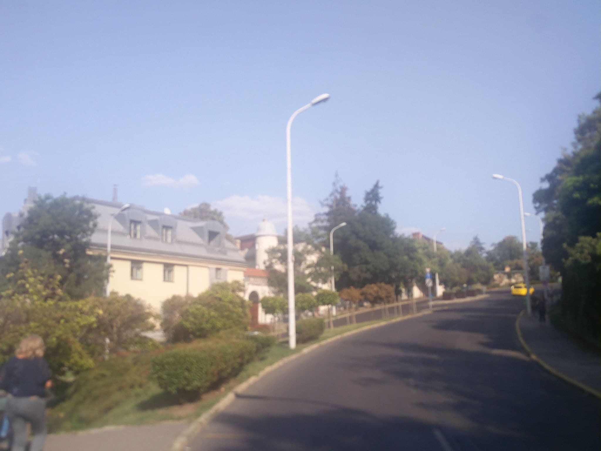 Street view near Hotel Castle Garden, Országút — © kami911 (CC BY-SA · Mapillary)