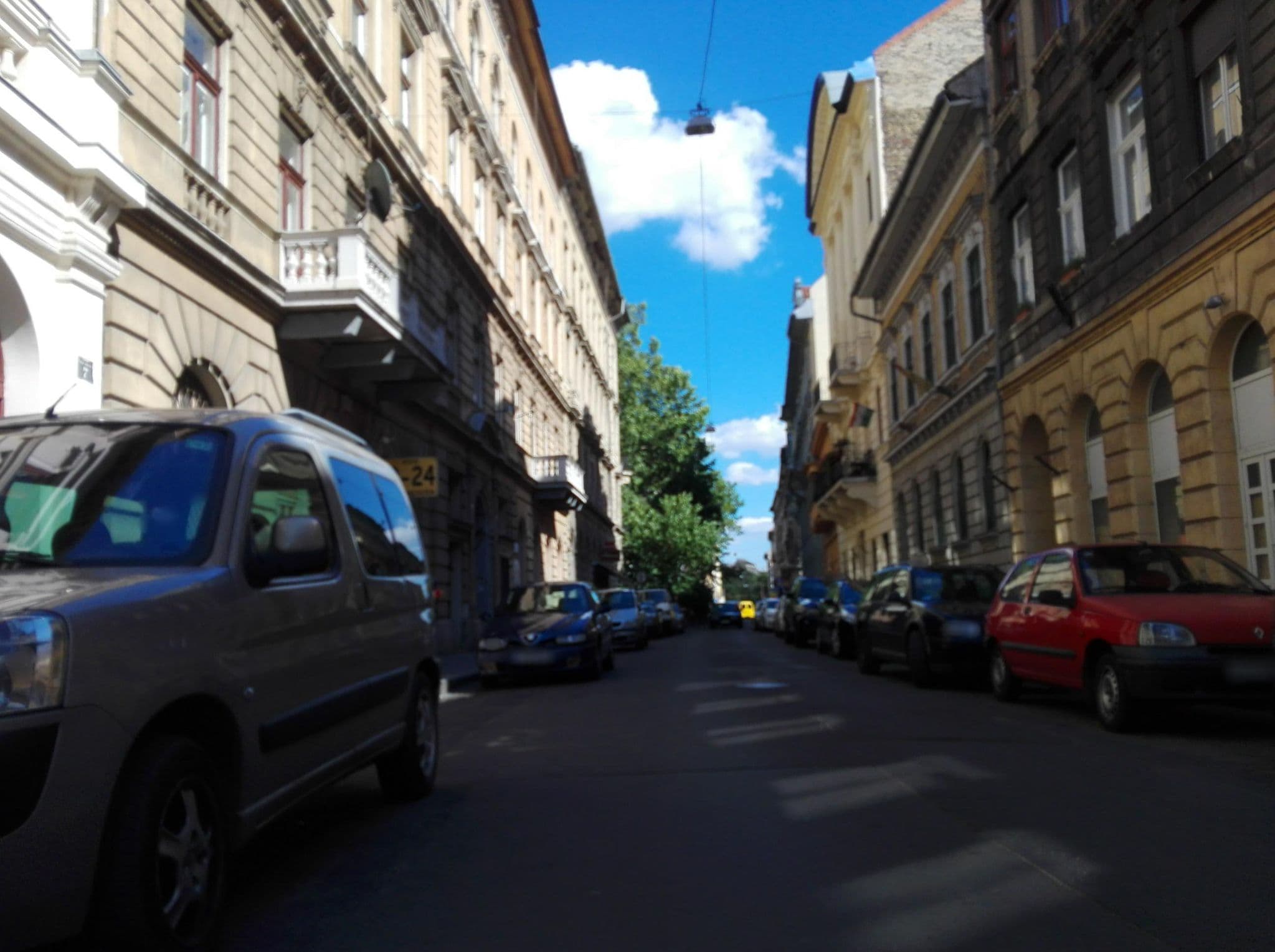 Street view near RES City Residence Budapest, Budapest VI. kerület — © burgekk0 (CC BY-SA · Mapillary)