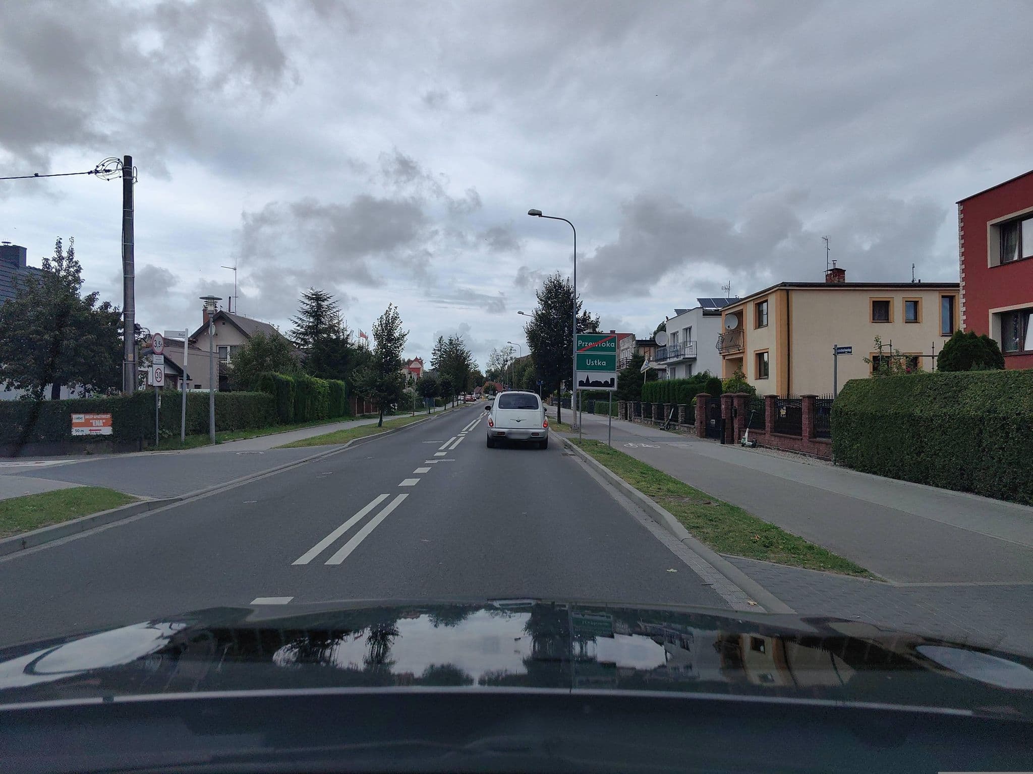 Street view near Willa Sara, Ustka — © kietlak (CC BY-SA · Mapillary)