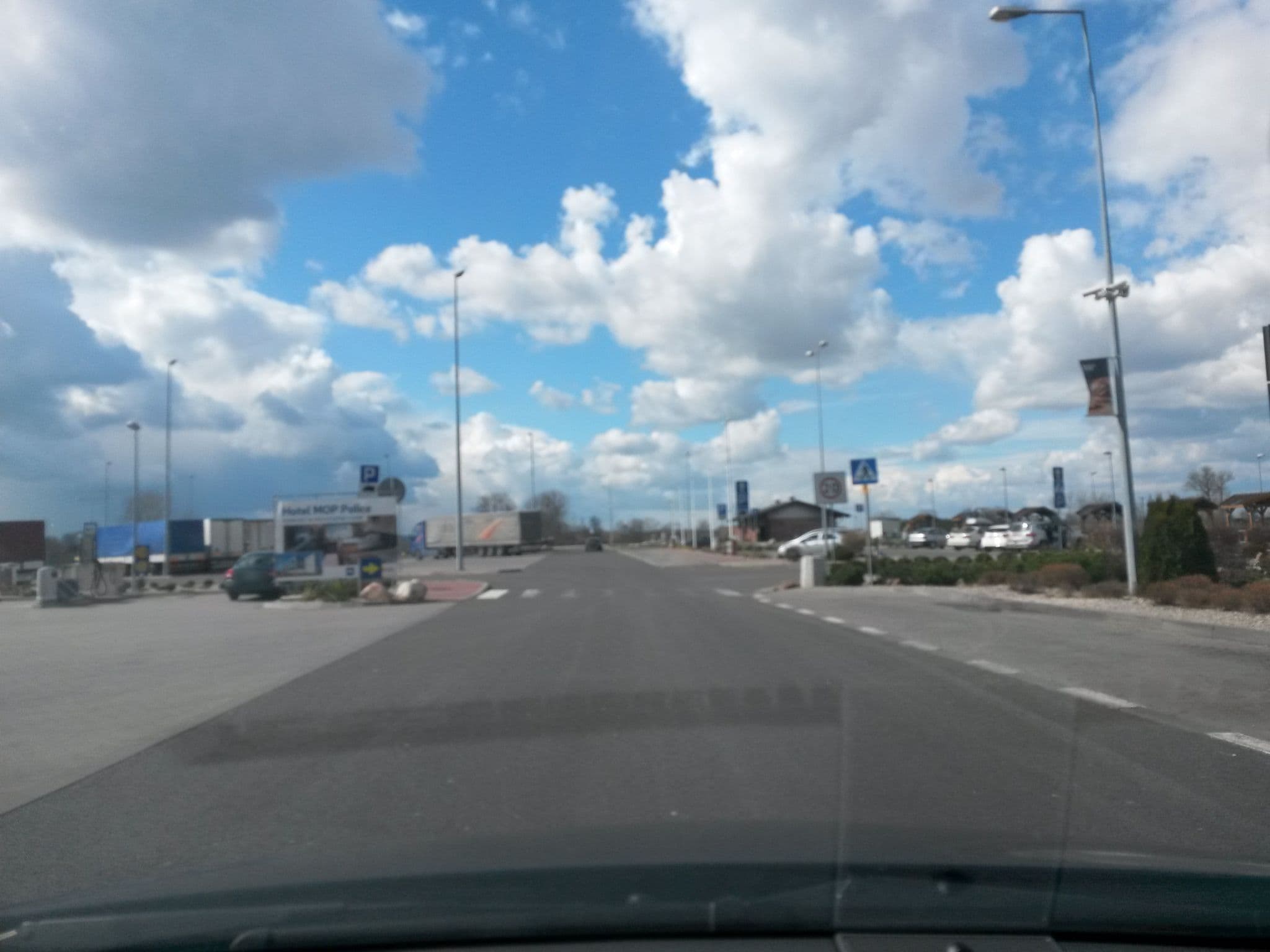 Street view near Hotel Gromada, Brudzew — © bacza (CC BY-SA · Mapillary)