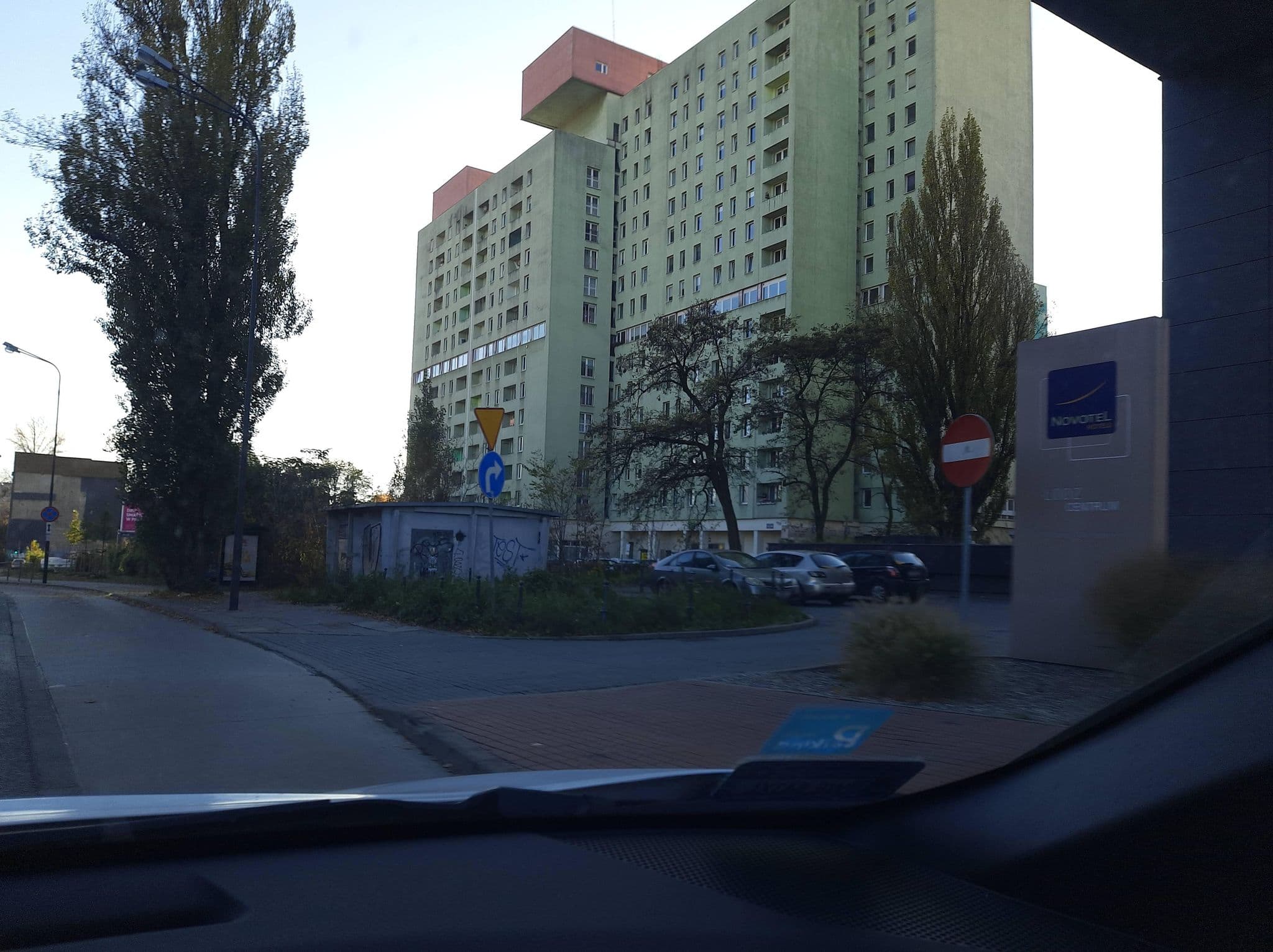 Street view near Novotel Łódź Centrum, Łódź — © n0mad2000 (CC BY-SA · Mapillary)