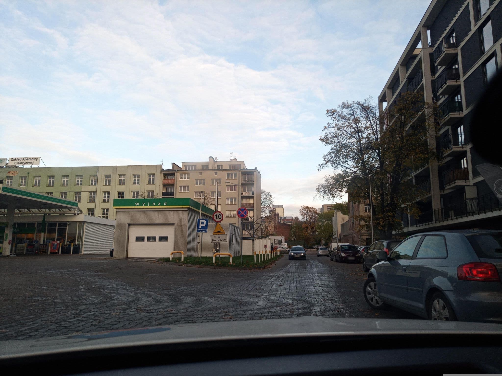 Street view near Expo Home Apartment by PinPoint, Łódź — © n0mad2000 (CC BY-SA · Mapillary)