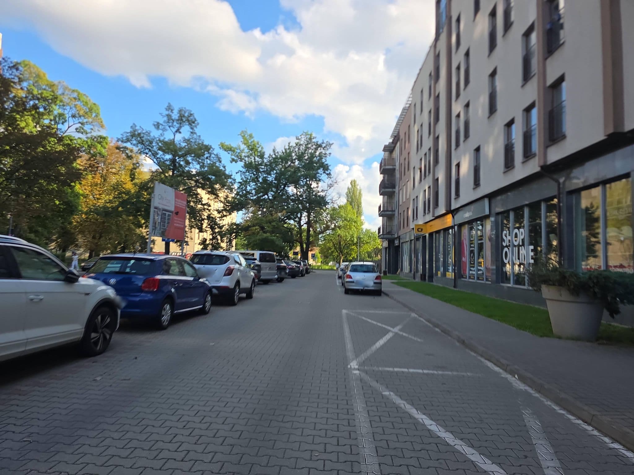 Street view near Apartament Finezja, Łódź — © Rowerowa_Lodz (CC BY-SA · Mapillary)
