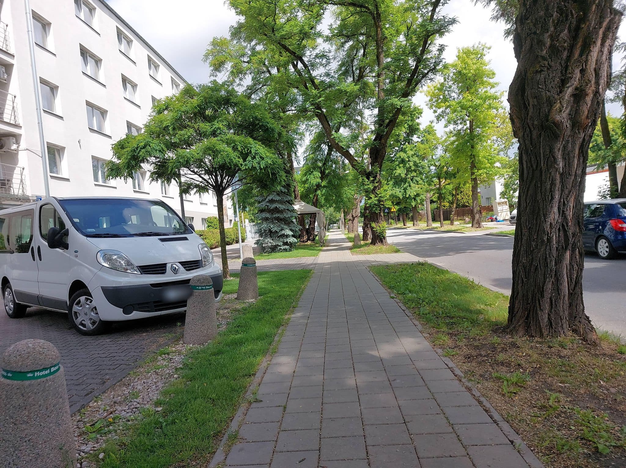 Street view near Boss Hotel Lodz, Łódź — © Mikromobilnosc (CC BY-SA · Mapillary)
