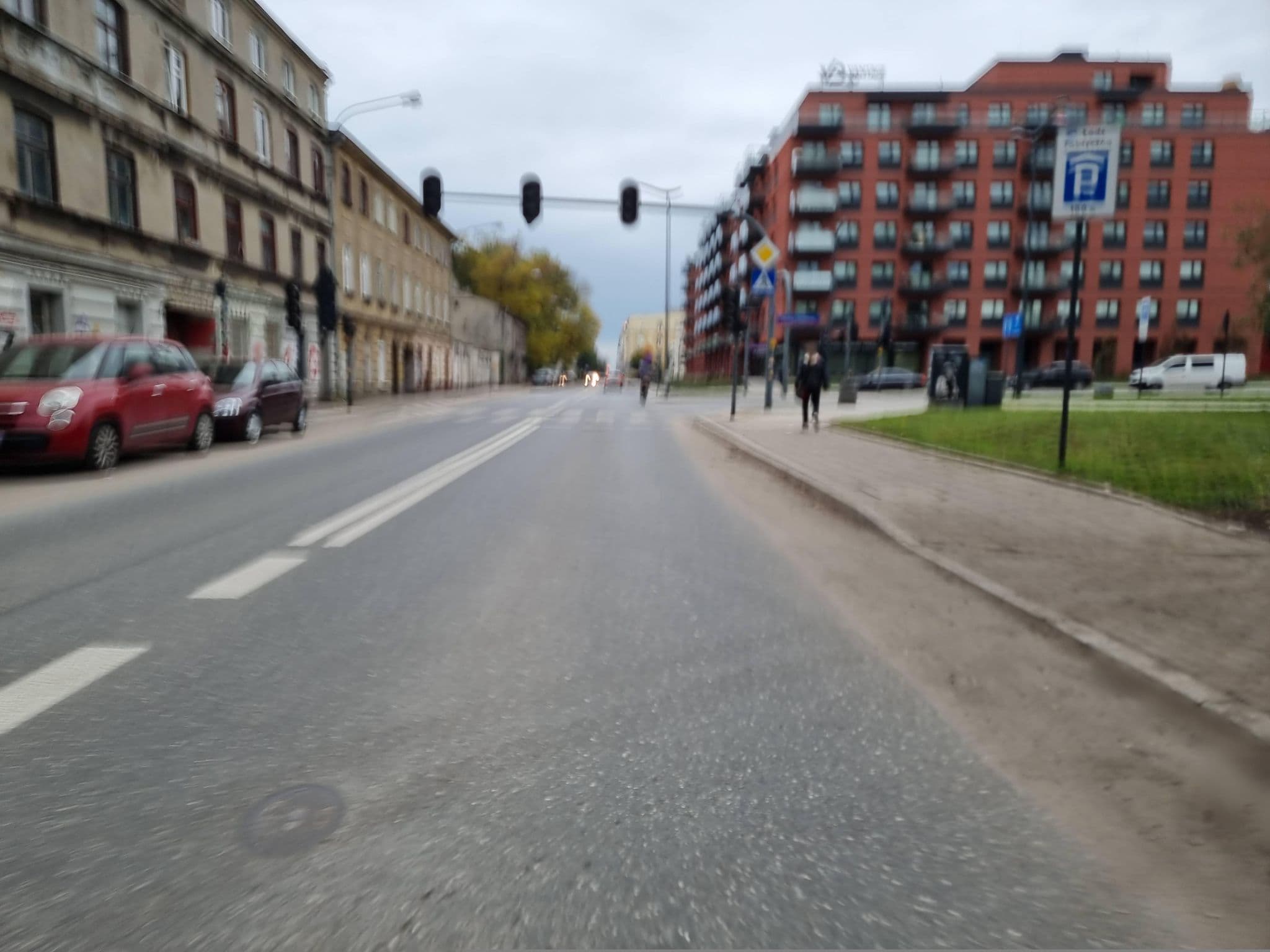 Street view near Rent-Apart Fabryczna, Łódź — © bartb (CC BY-SA · Mapillary)