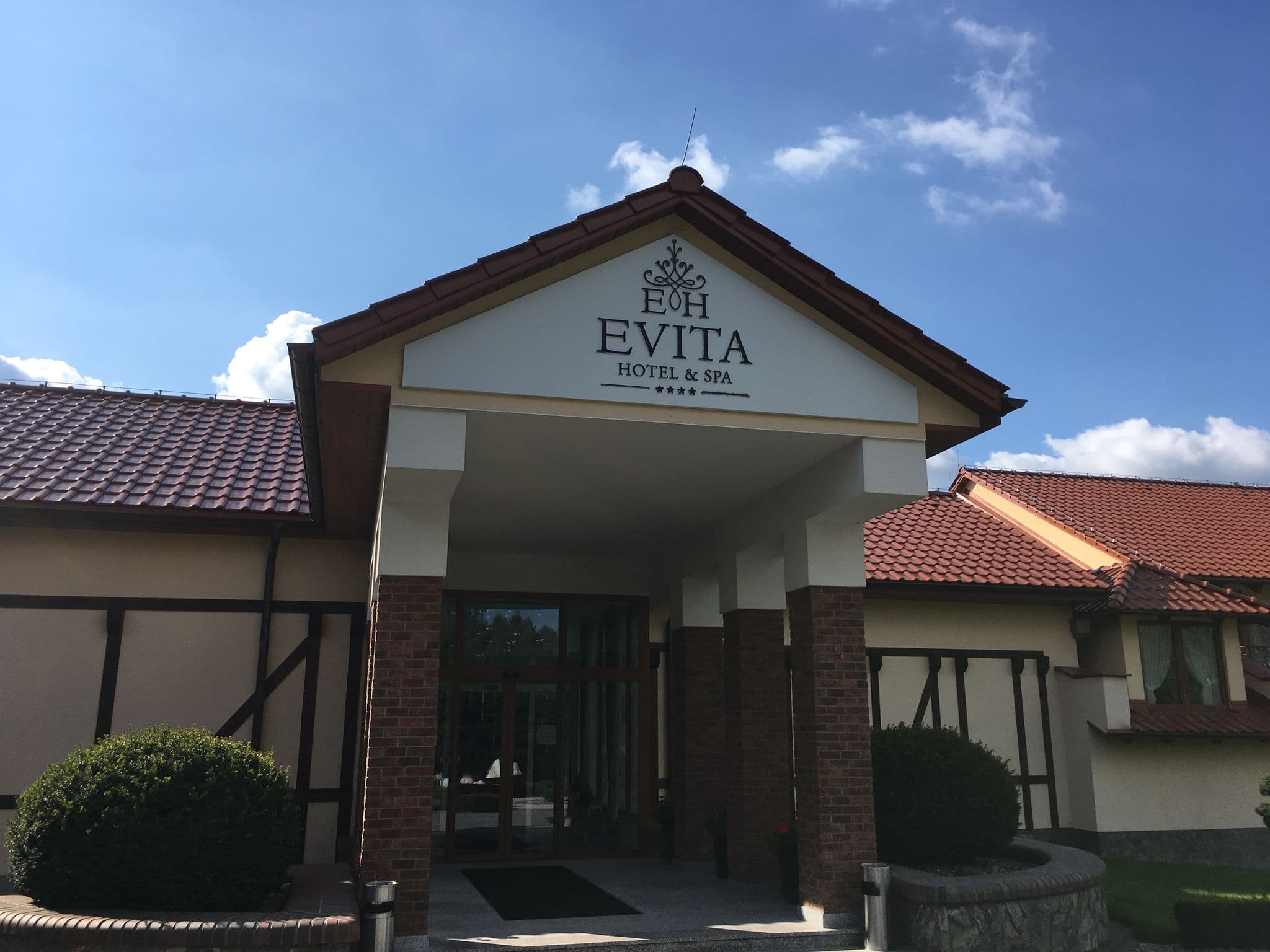 Street view near Evita hotel&spa, Osie — © fundacja_geolife (CC BY-SA · Mapillary)