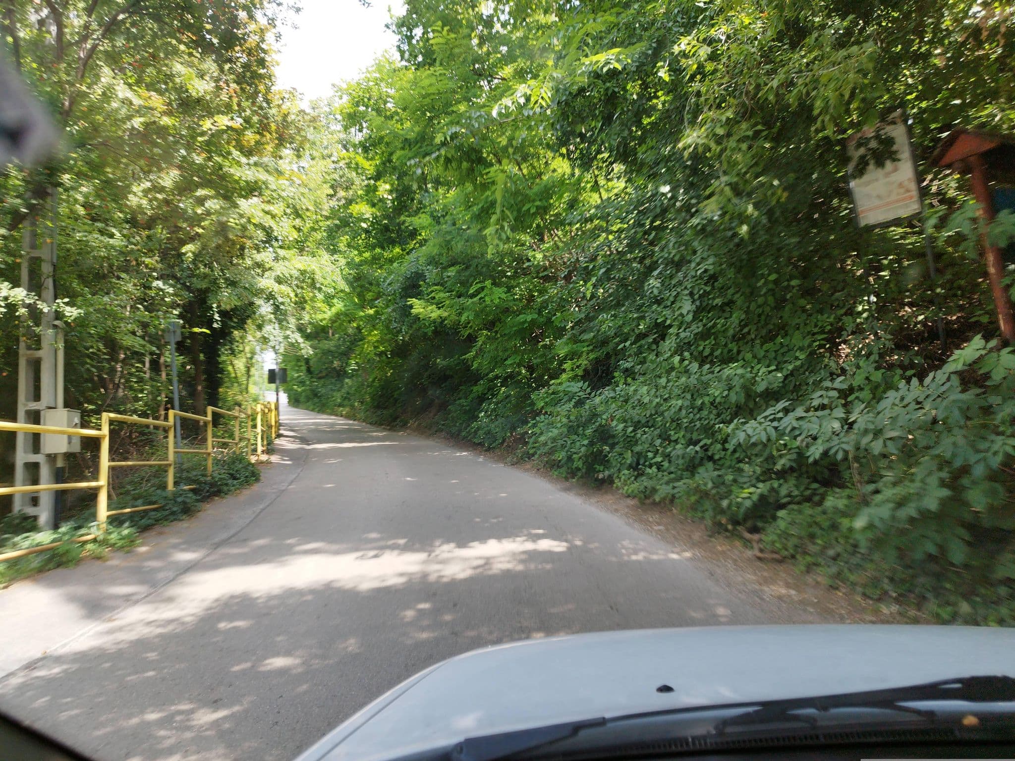 Street view near Tópart Hotel Étterem, Balatonvilágos — © grozsa11 (CC BY-SA · Mapillary)