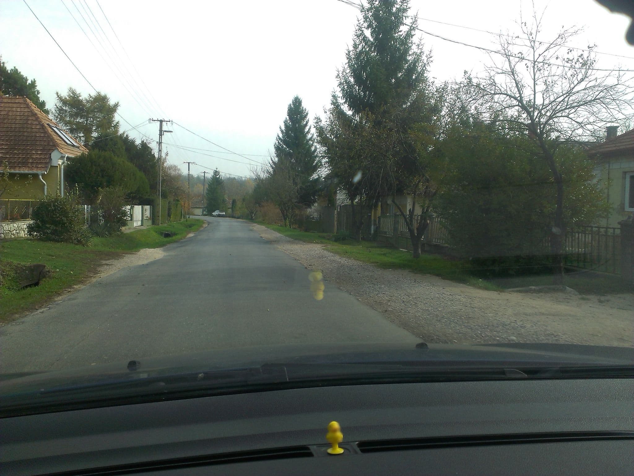 Street view near Vár-völgye vendégház, Bakonyszentlászló — © segi (CC BY-SA · Mapillary)