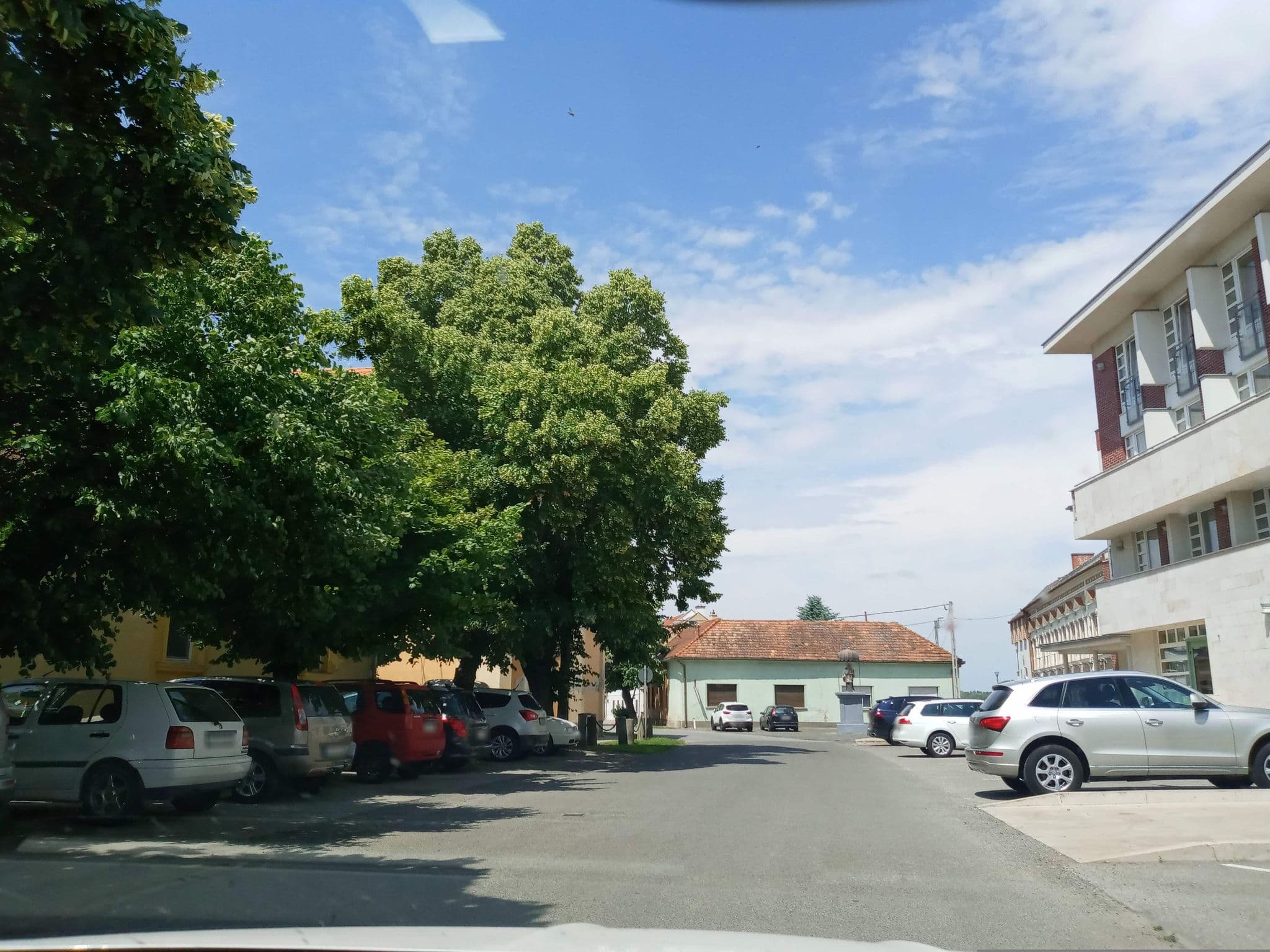 Street view near Szent János Hotel, Mohács — © magyarsi (CC BY-SA · Mapillary)