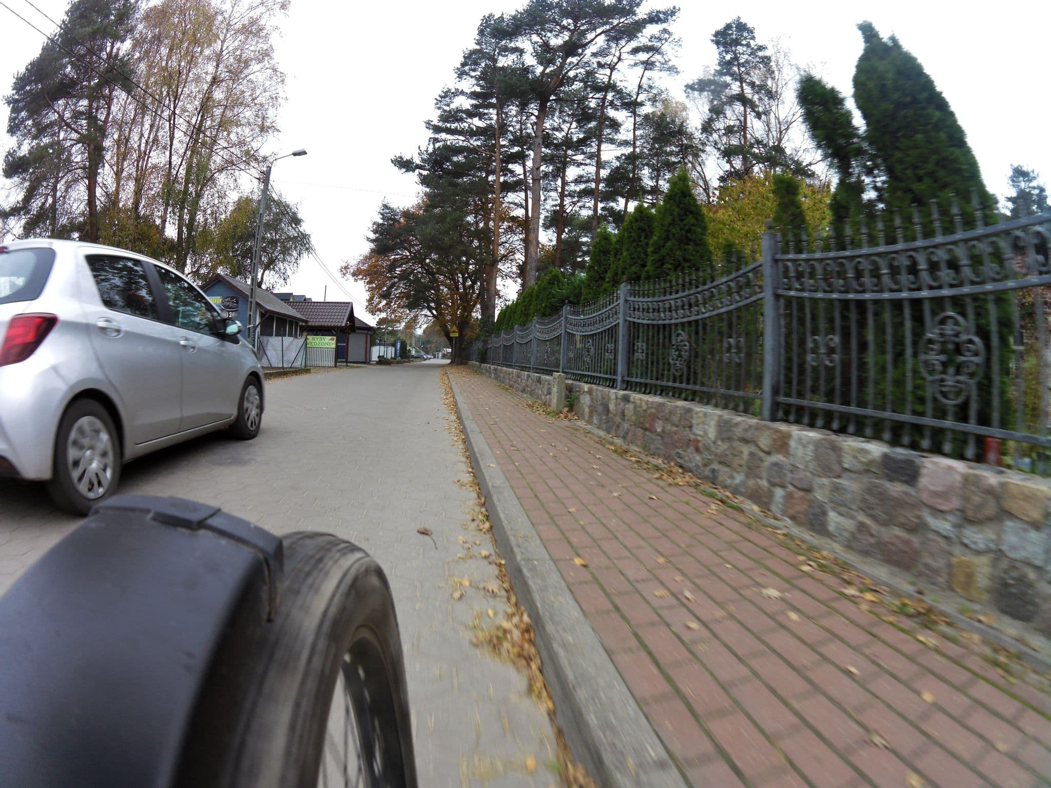 Street view near Victoria, Wierzchucino — © masterofnoroad (CC BY-SA · Mapillary)