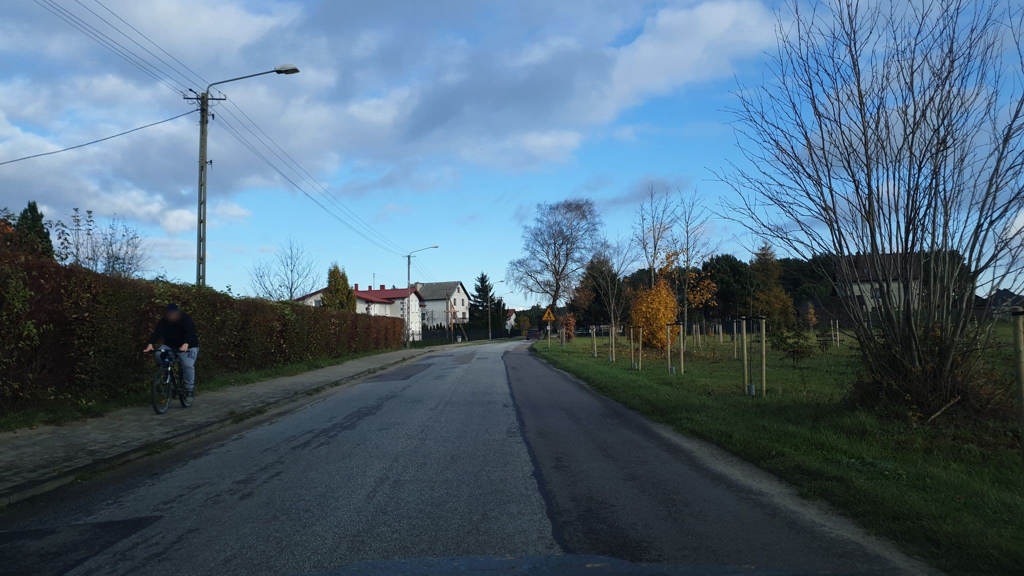 Street view near "Belona" Dom Gościnny Artur Szymański, Jastrzębia Góra — © krz (CC BY-SA · Mapillary)