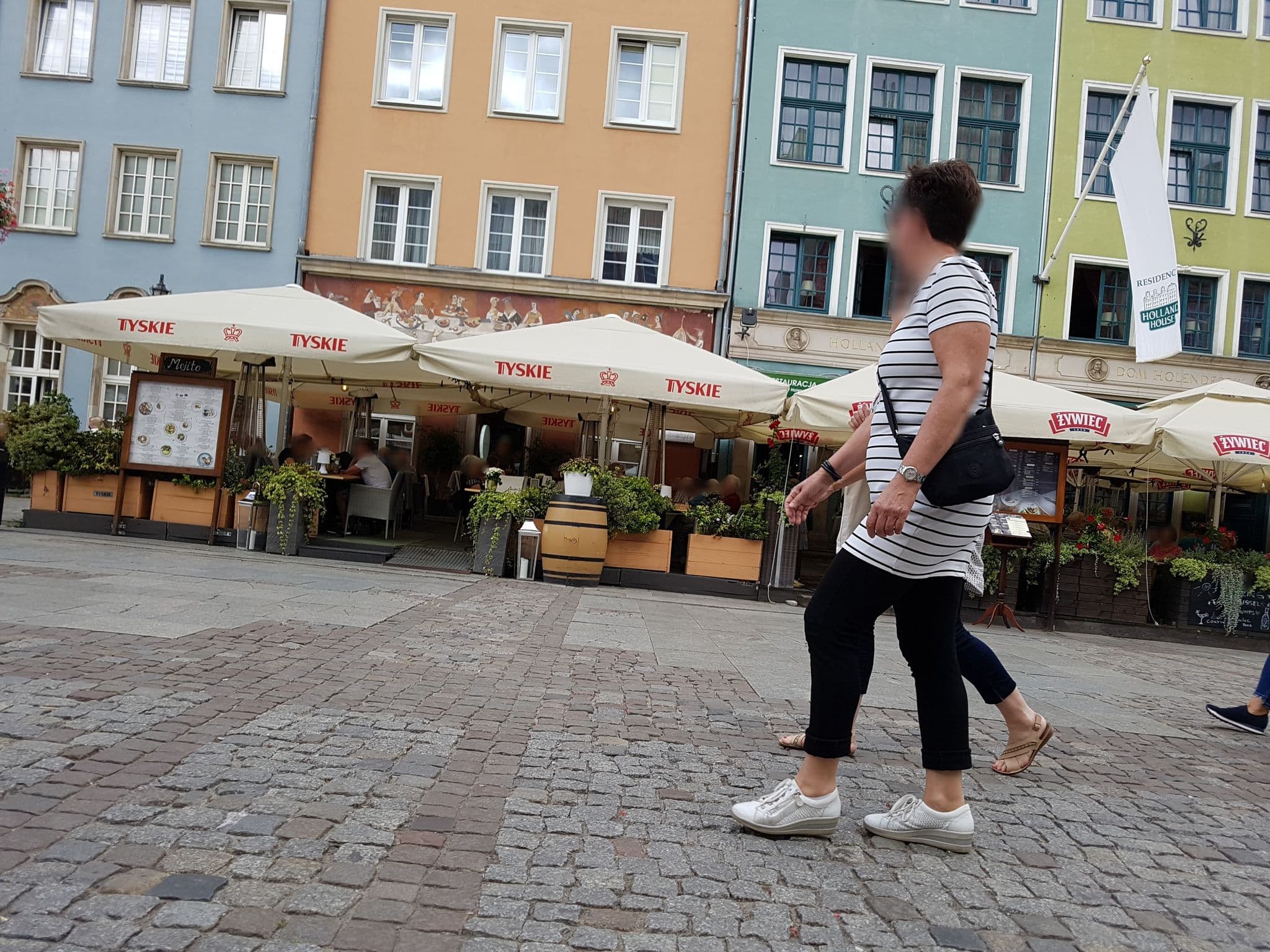 Street view near Holland House Residence, Gdańsk — © pbb (CC BY-SA · Mapillary)
