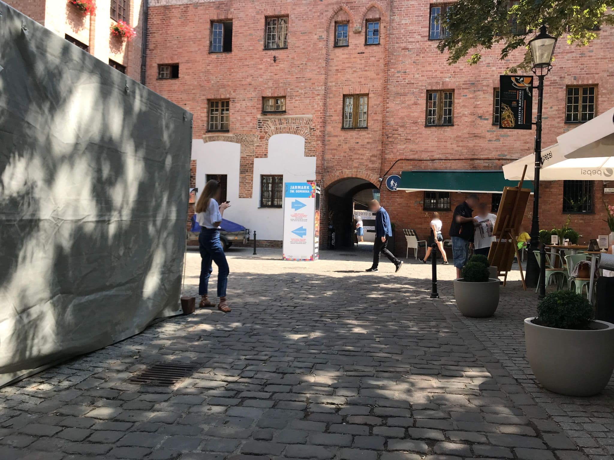 Street view near 4Friends Hostel, Gdańsk — © miguel_andrade (CC BY-SA · Mapillary)