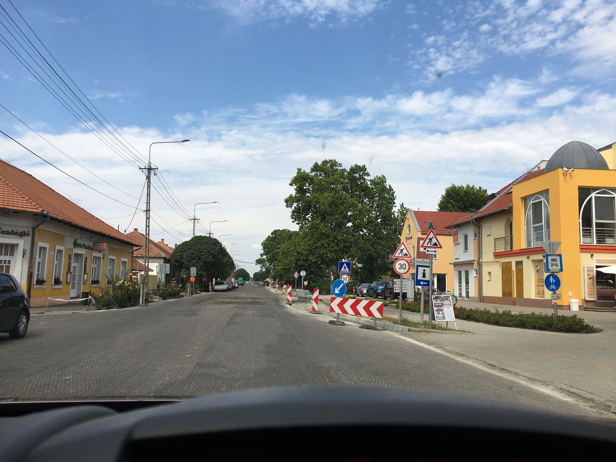Street view near Belvárosi Vendégház, Mórahalom — © bucsanszki (CC BY-SA · Mapillary)
