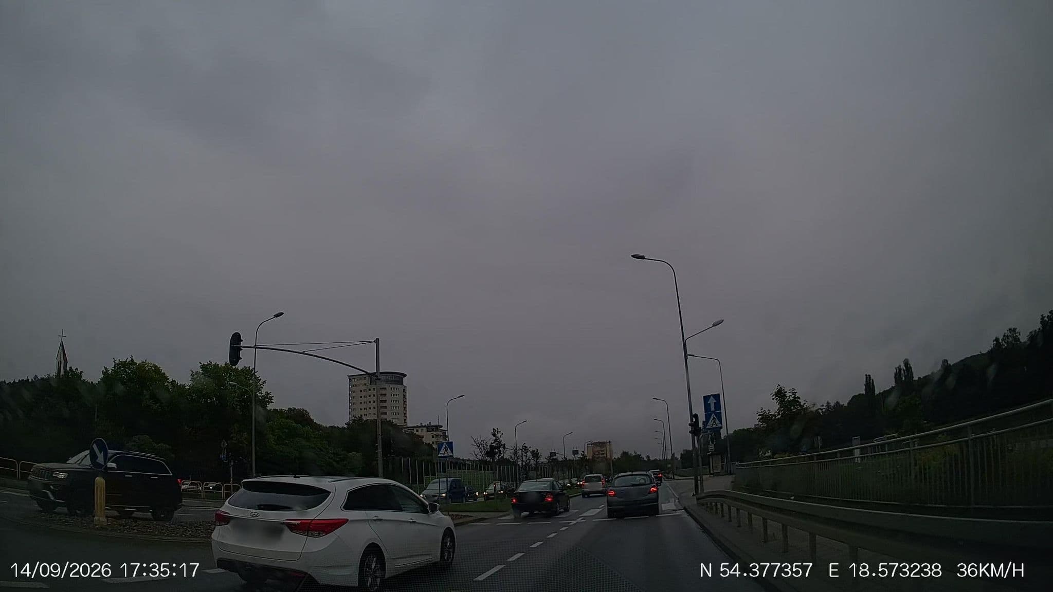 Street view near Apartament przy Starym Maneżu, Brętowo — © Driven2574 (CC BY-SA · Mapillary)
