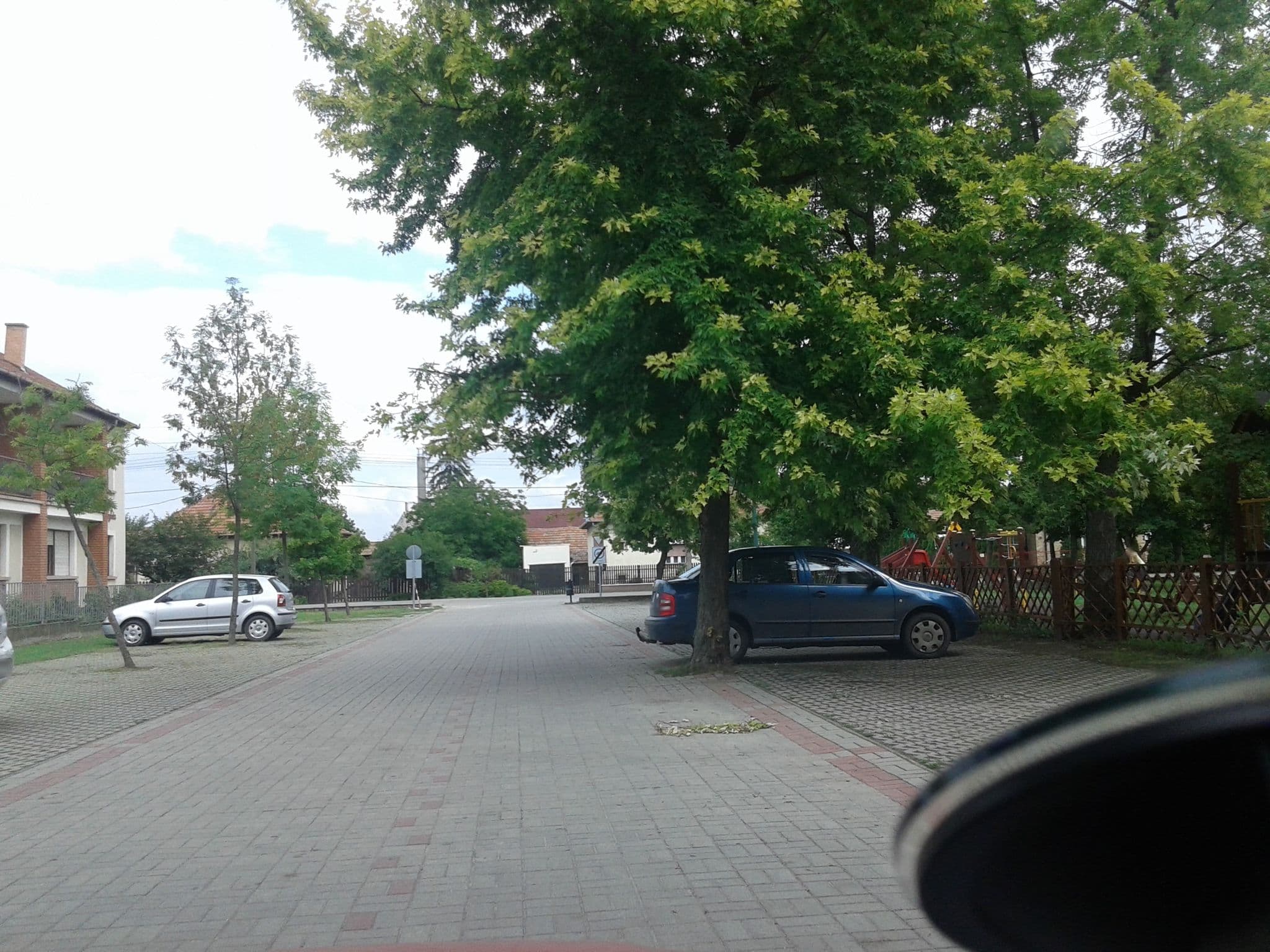 Street view near Jázmin Vendégház, Mórahalom — © esandorhu (CC BY-SA · Mapillary)