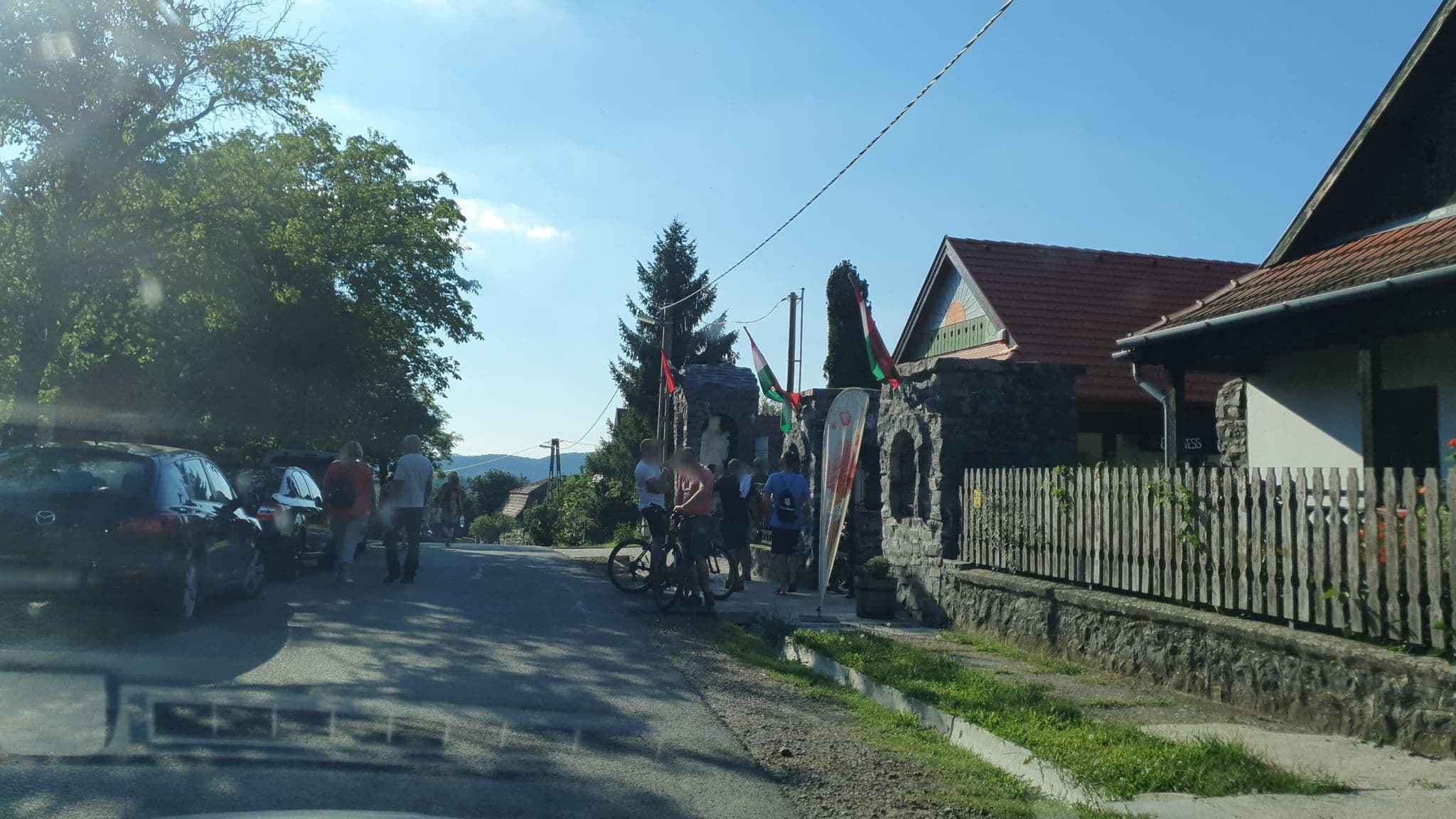 Street view near Iskolamester Apartmanház, Pásztó — © kami911 (CC BY-SA · Mapillary)