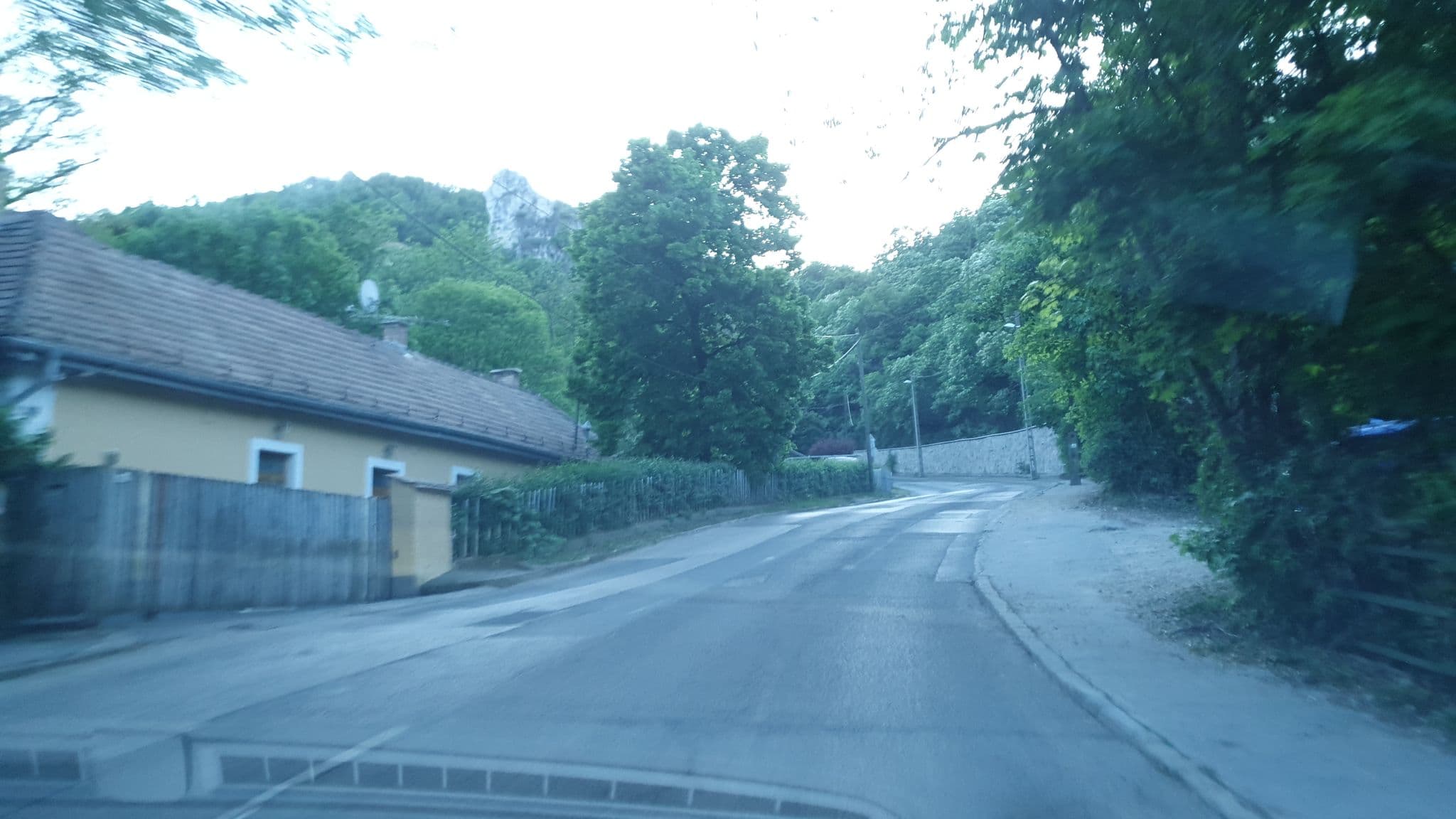 Street view near Ave Natura, Zugliget — © kami911 (CC BY-SA · Mapillary)