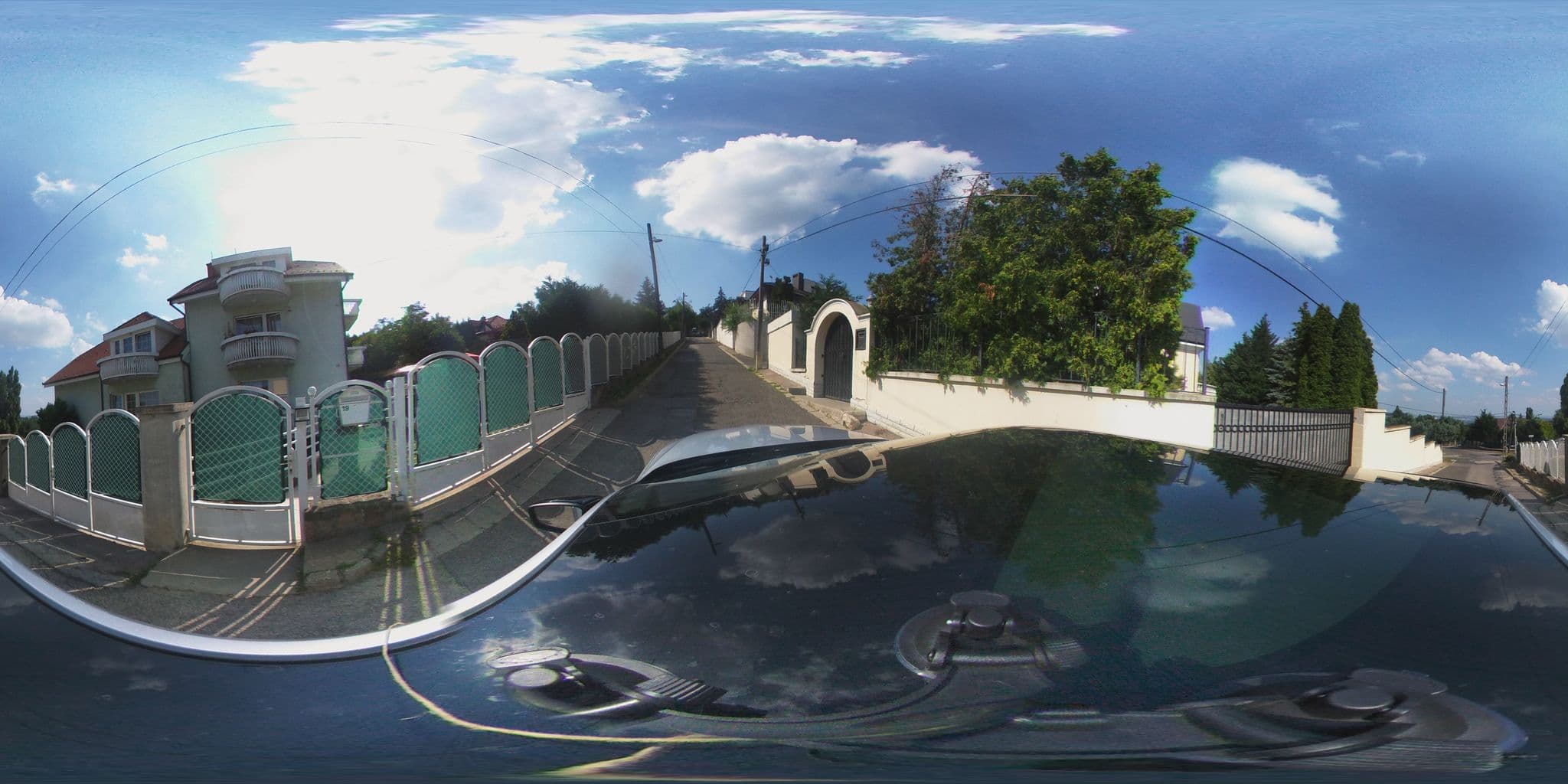 Street view near Hotel Molnár "B" épület, Mártonhegy — © kami911 (CC BY-SA · Mapillary)