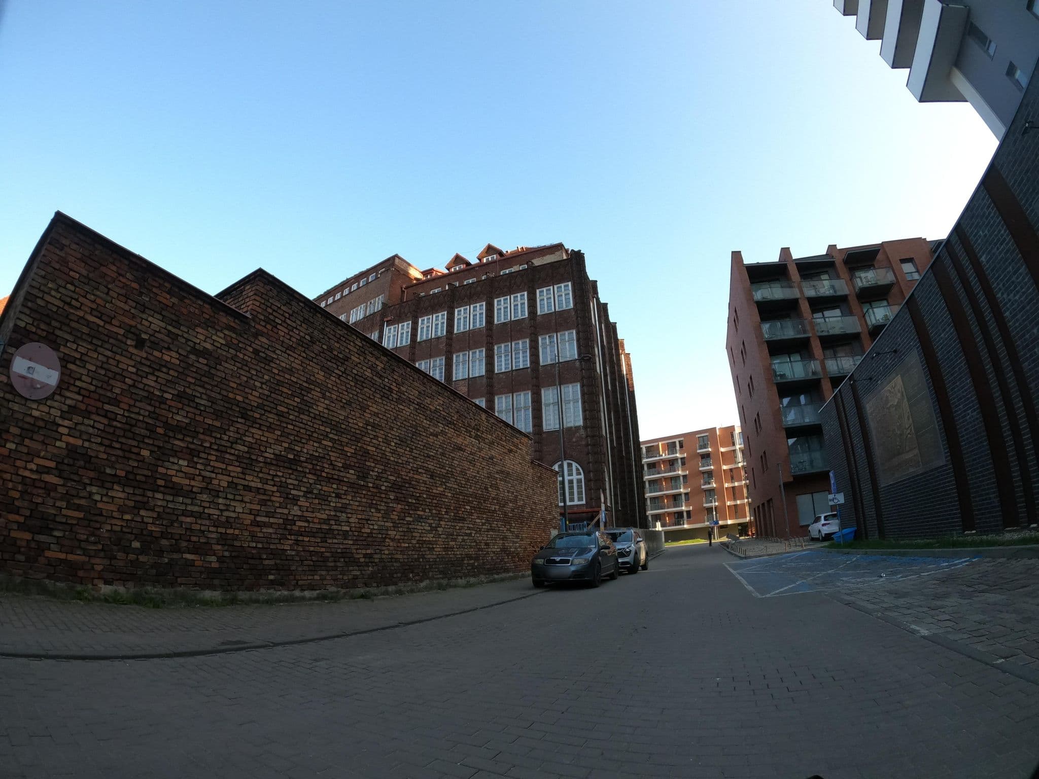 Street view near Baltic Apartments Main Town Towers, Gdańsk — © masterofnoroad (CC BY-SA · Mapillary)
