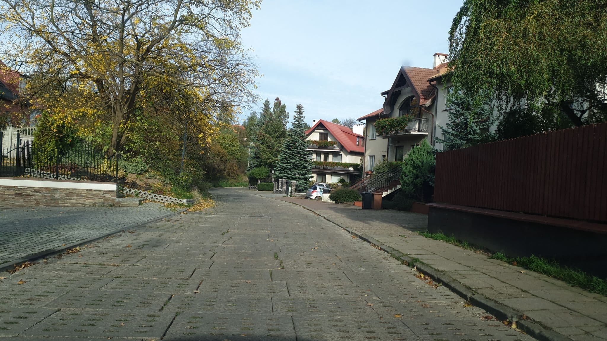 Street view near Rezydencja Wind Rose - Luxury ApartHotel, Suchanino — © krz (CC BY-SA · Mapillary)