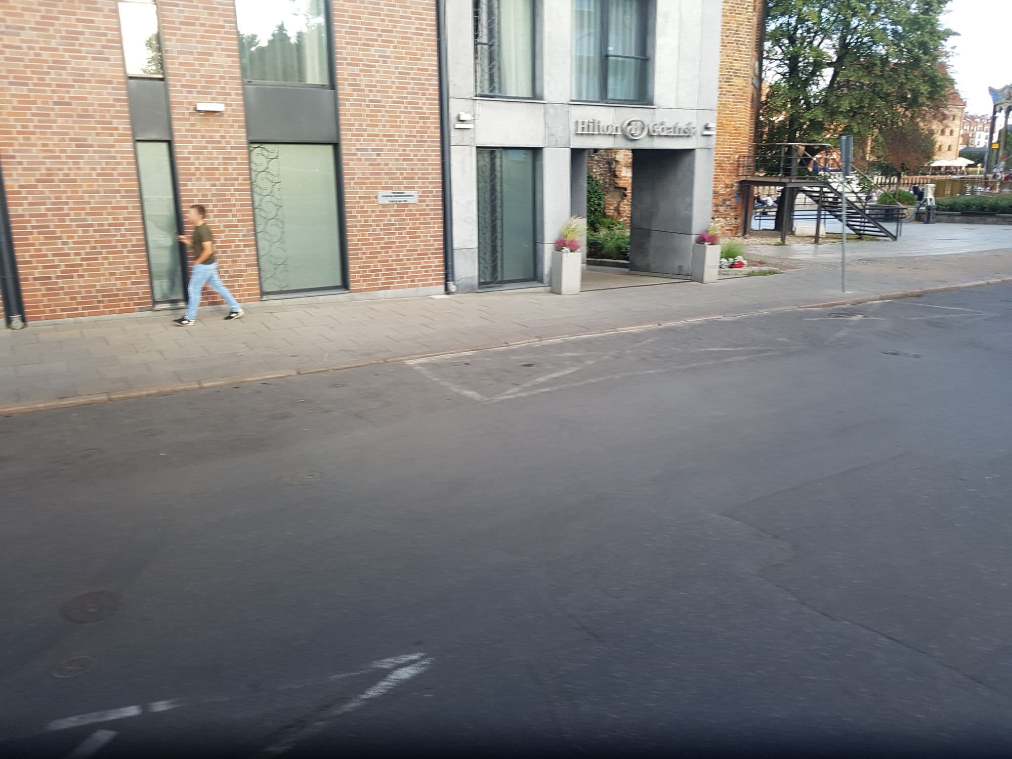 Street view near Filip Wójcikiewicz HLT, Gdańsk — © pbb (CC BY-SA · Mapillary)
