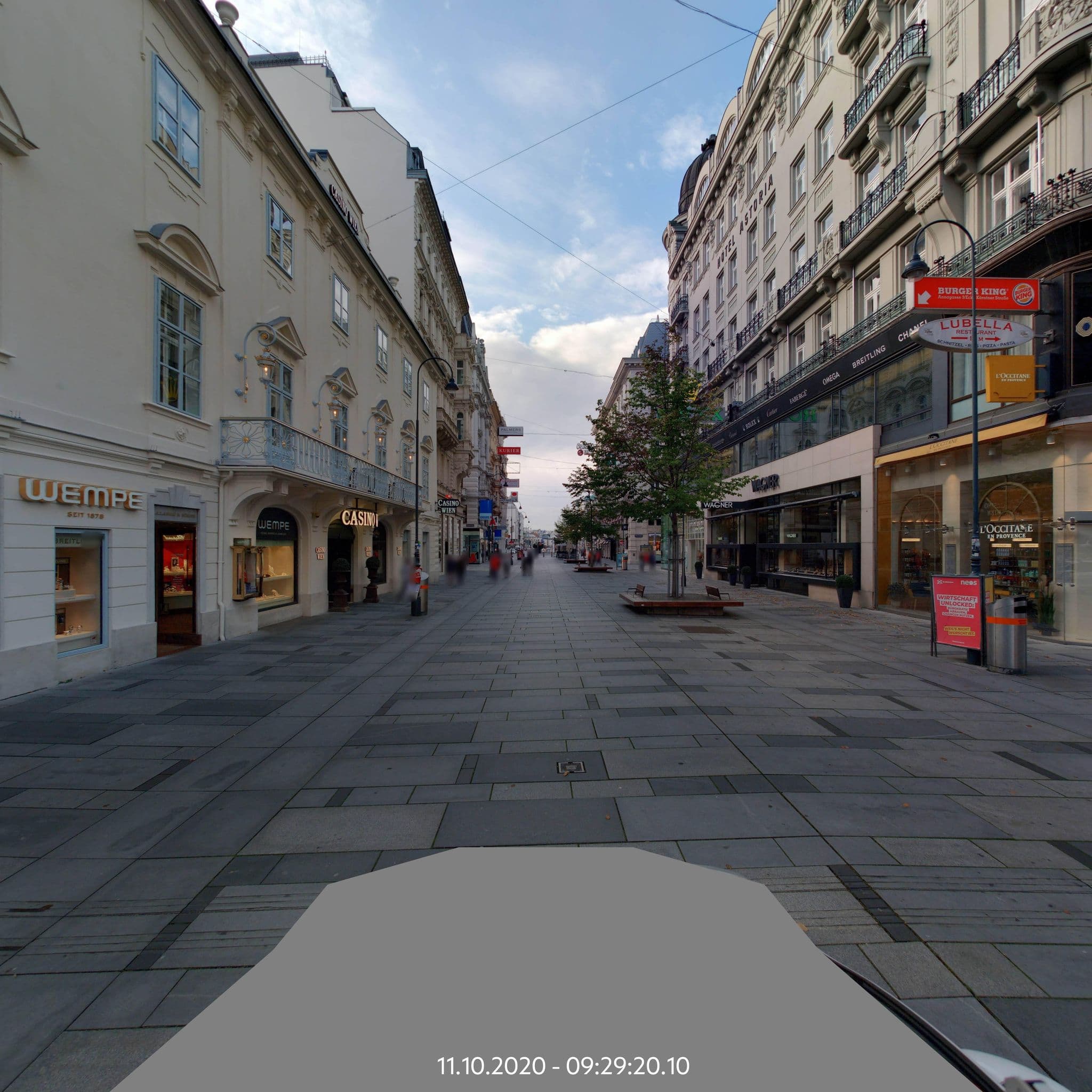 Street view near Hotel Astoria Vienna, Curio Collection by Hilton, Vienna — © eliasgander (CC BY-SA · Mapillary)