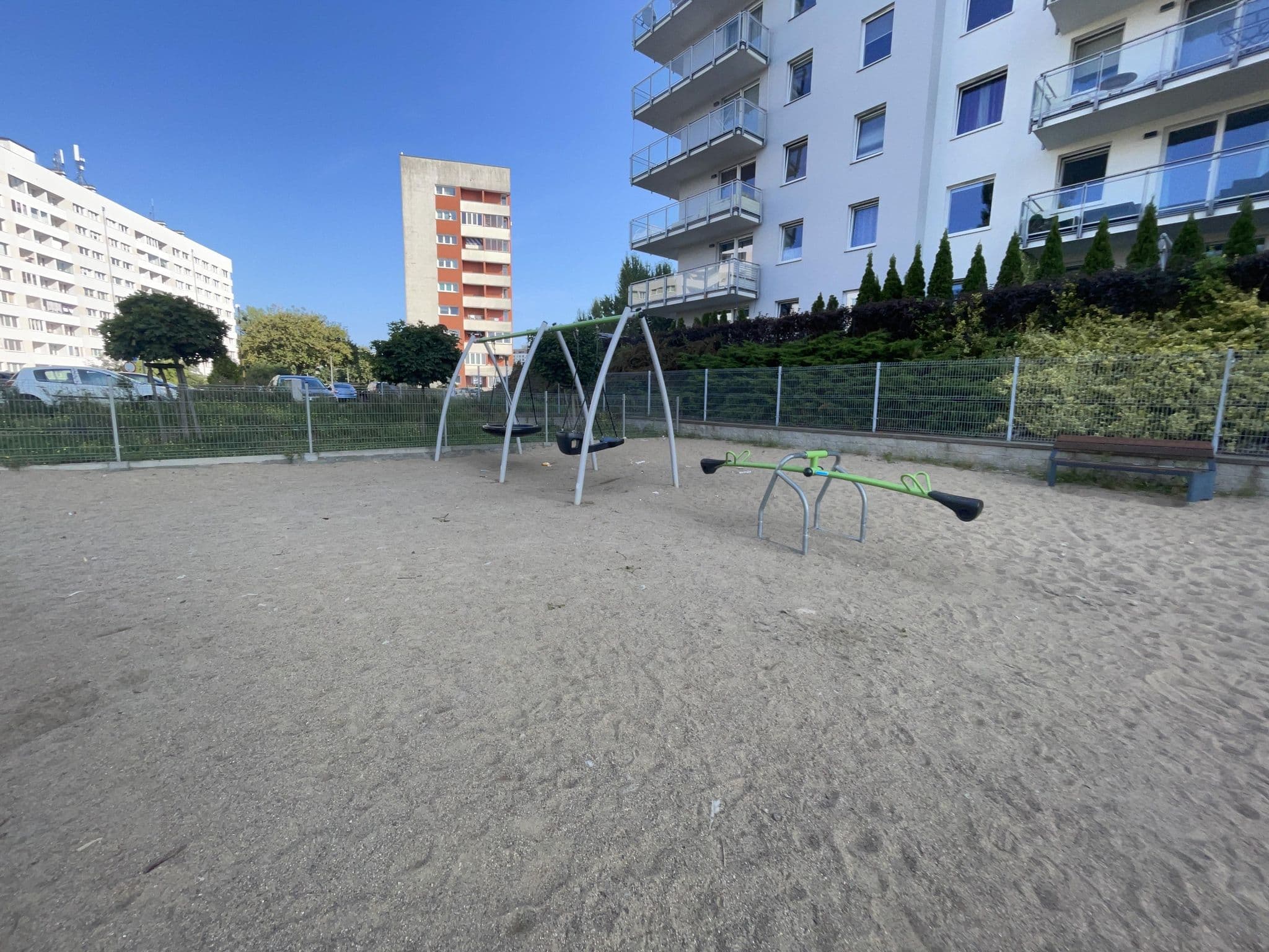Street view near Imperial Apartment Nadmorski IV, Przymorze Wielkie — © tordans (CC BY-SA · Mapillary)