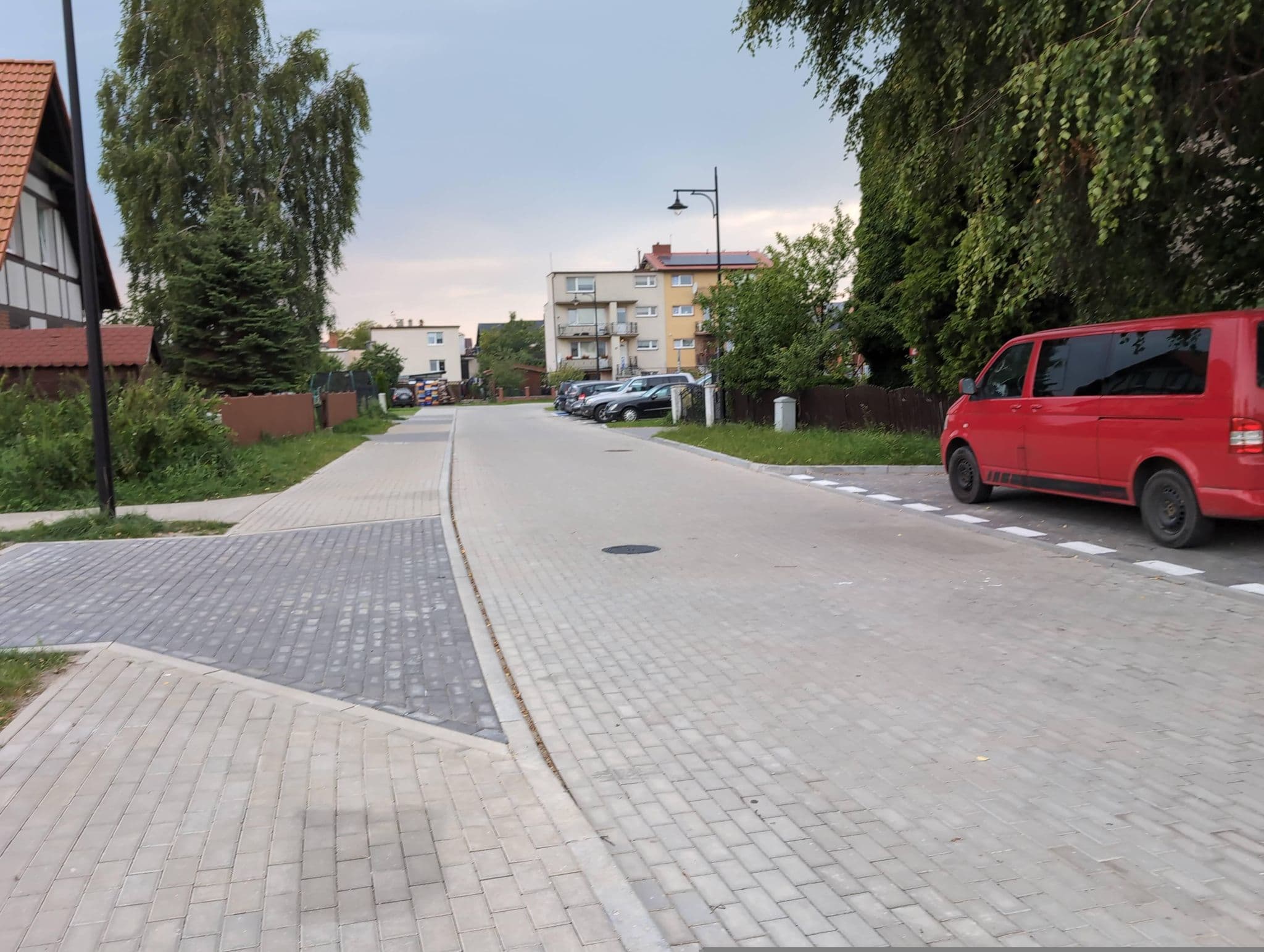 Street view near Długi Tadeusz, Jastarnia — © krzyk (CC BY-SA · Mapillary)