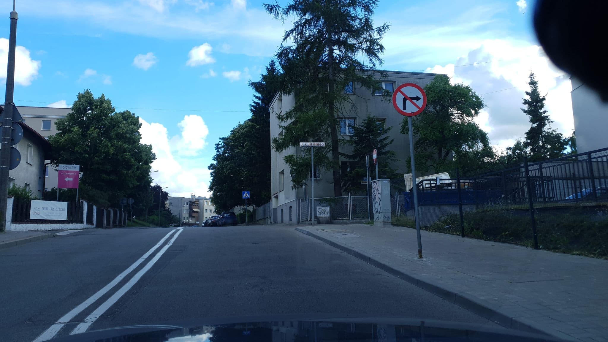 Street view near LTC Apartments, Gdynia — © przemas75 (CC BY-SA · Mapillary)