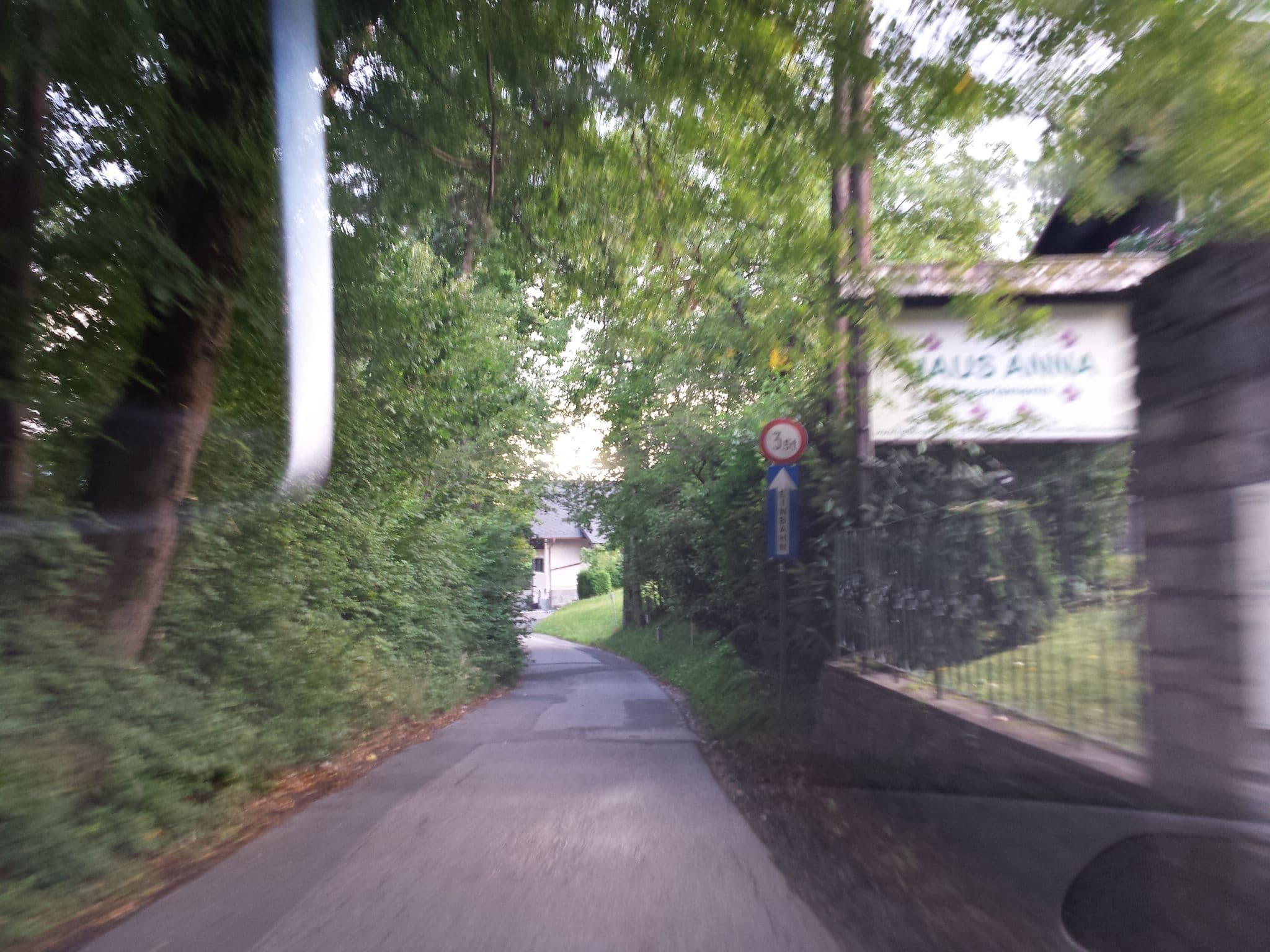 Street view near Haus Anna Apartments, Andritz — © rudolfmayer (CC BY-SA · Mapillary)