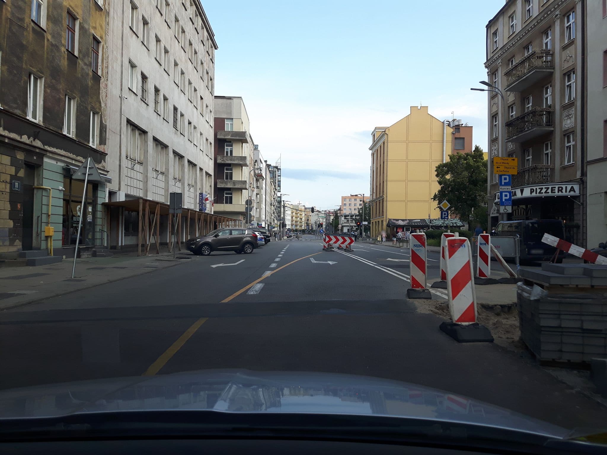 Street view near BluesRooms, Gdynia — © andpol_2288 (CC BY-SA · Mapillary)