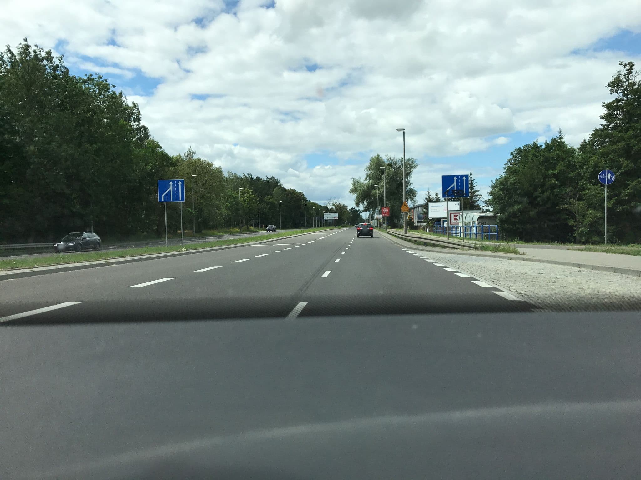 Street view near Zajazd Pieprz i Wanilia, Lubicz Dolny — © psucho (CC BY-SA · Mapillary)