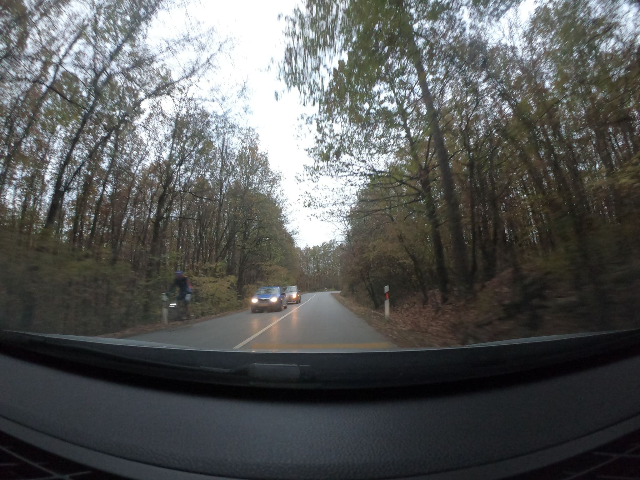 Street view near Rózsakunyhó, Kismaros — © vst (CC BY-SA · Mapillary)