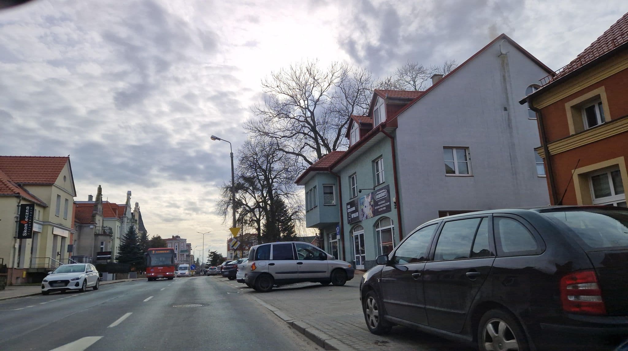 Street view near Klon. Usługi, handel, wynajem. Musielwewicz M., Kwidzyn — © G_P_J (CC BY-SA · Mapillary)
