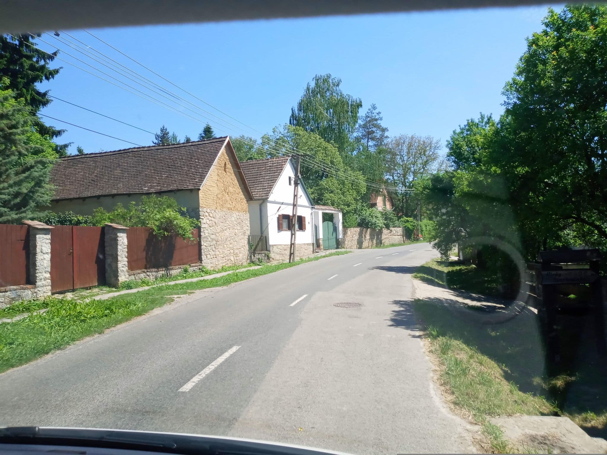 Street view near Virág Apartmanház, Bükkösd — © magyarsi (CC BY-SA · Mapillary)
