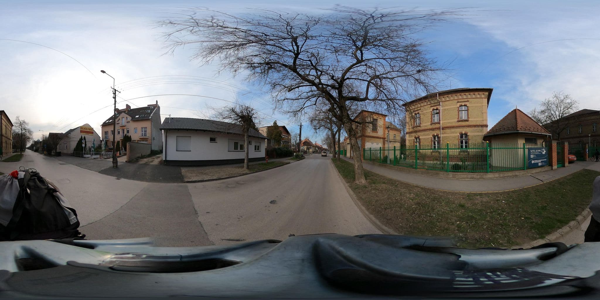 Street view near Kálmán Panzió, Szeged — © grozsa11 (CC BY-SA · Mapillary)