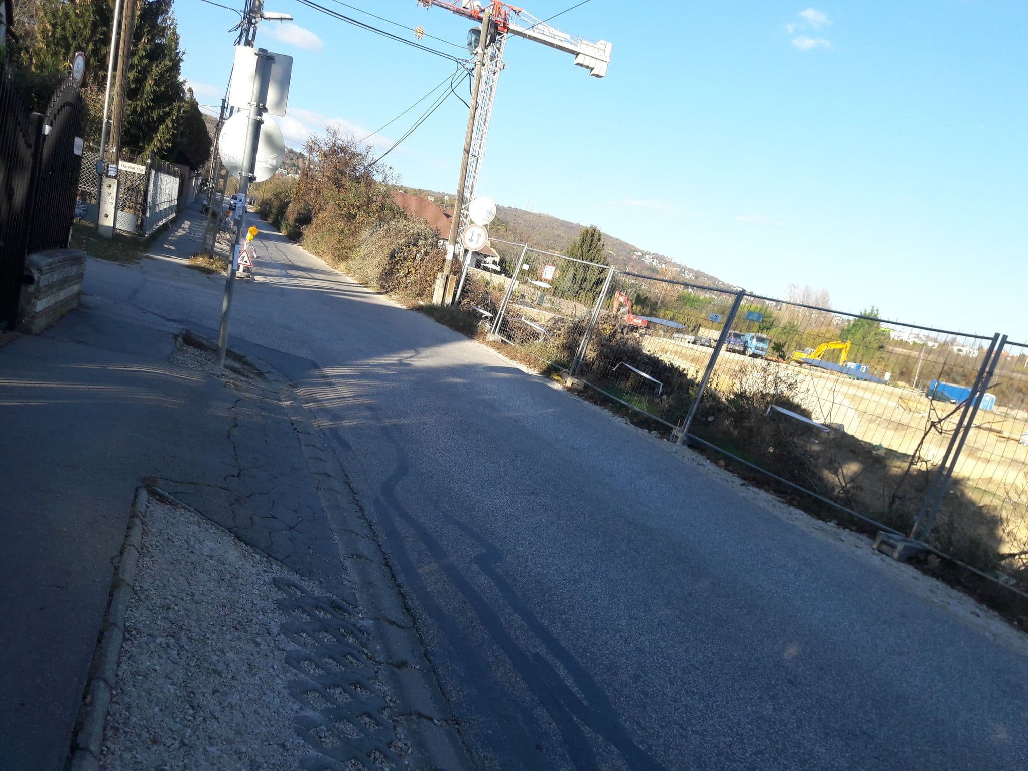 Street view near Panorama Gästehaus, Budaörs — © vasony (CC BY-SA · Mapillary)