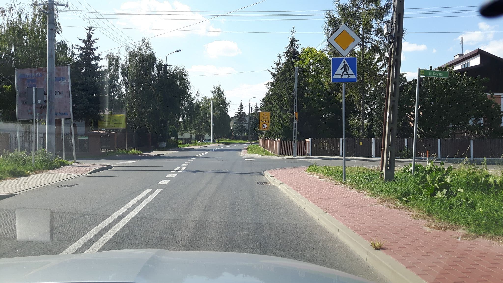 Street view near Villa NaOpaczy B&B, Nowe Grocholice — © andpol_2288 (CC BY-SA · Mapillary)