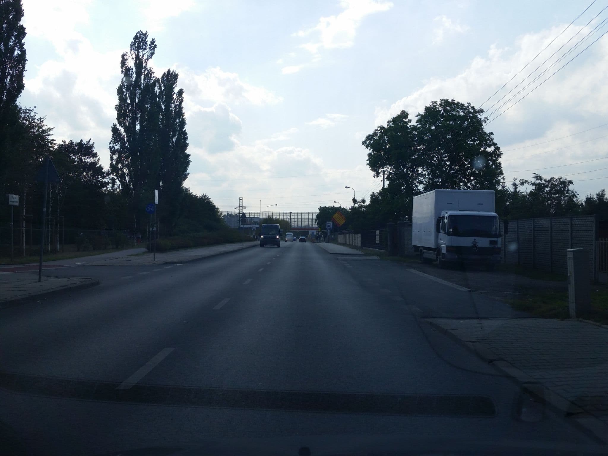 Street view near Tulipan Dom Studenta. Politechnika Warszawska Warszawa, Ursus — © masti (CC BY-SA · Mapillary)