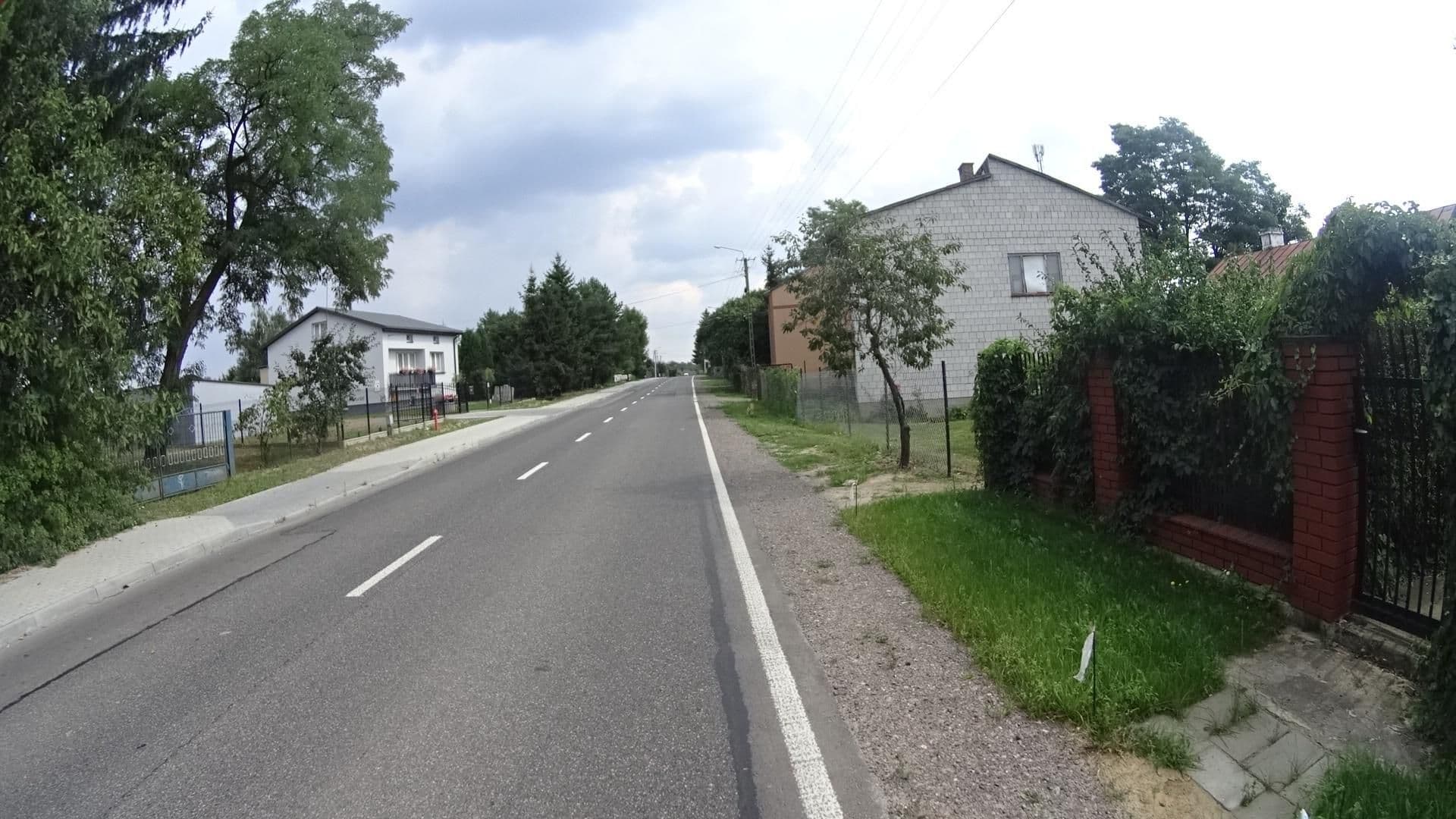 Street view near "Jędruś" PUH Mariusz Mruk, Jasieniec — © awizonosz (CC BY-SA · Mapillary)