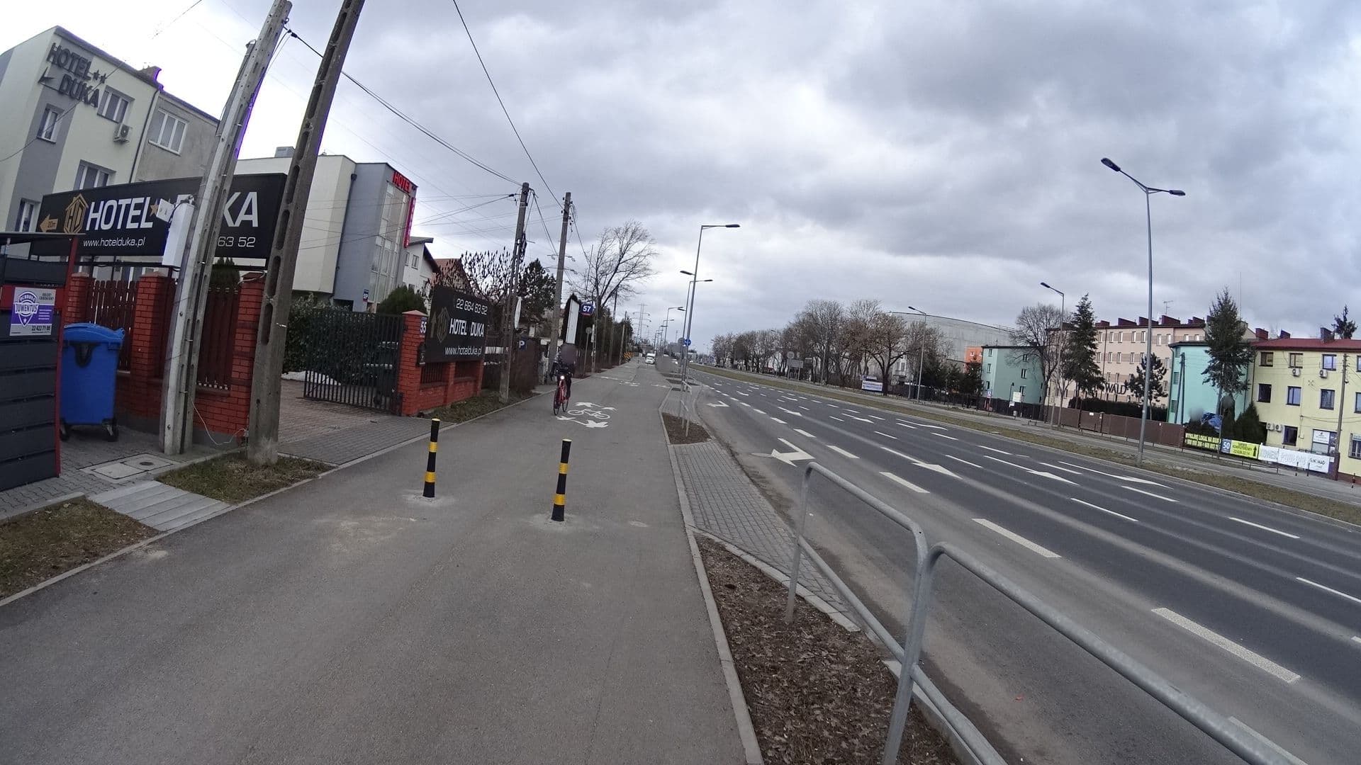 Street view near Usługi Hotelarskie Marzanna Duk, Ursus — © awizonosz (CC BY-SA · Mapillary)