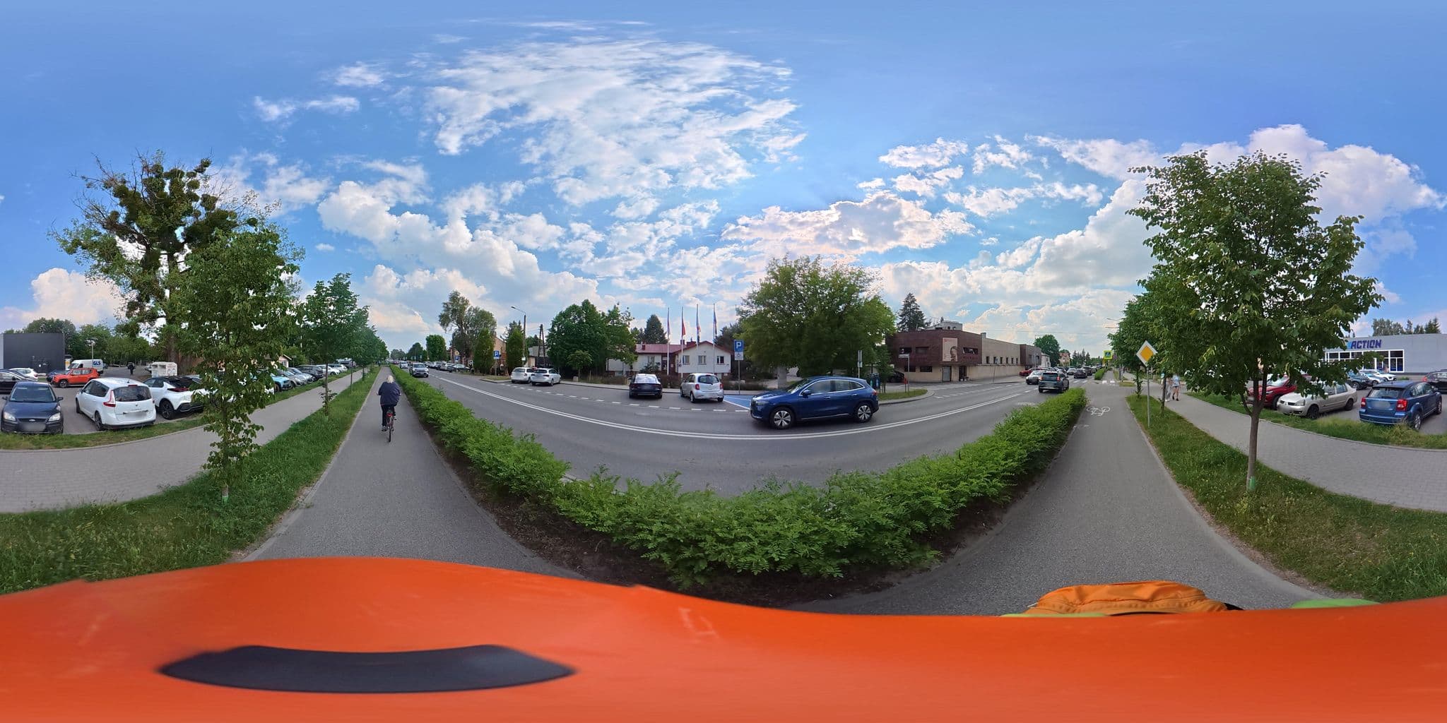 Street view near Villa & Spa, Łomianki — © awizonosz (CC BY-SA · Mapillary)